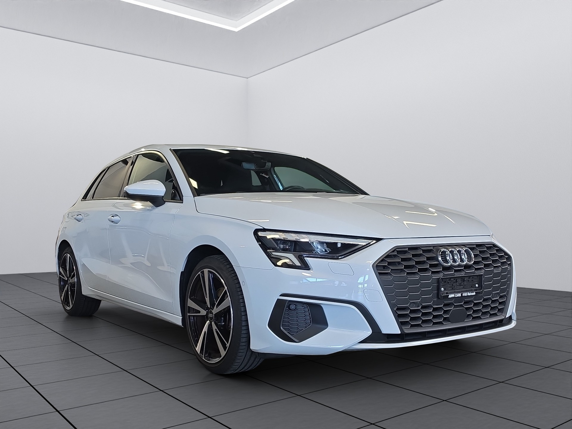 AUDI A3 Sportback 35 TFSI Attraction S-tronic-image-6