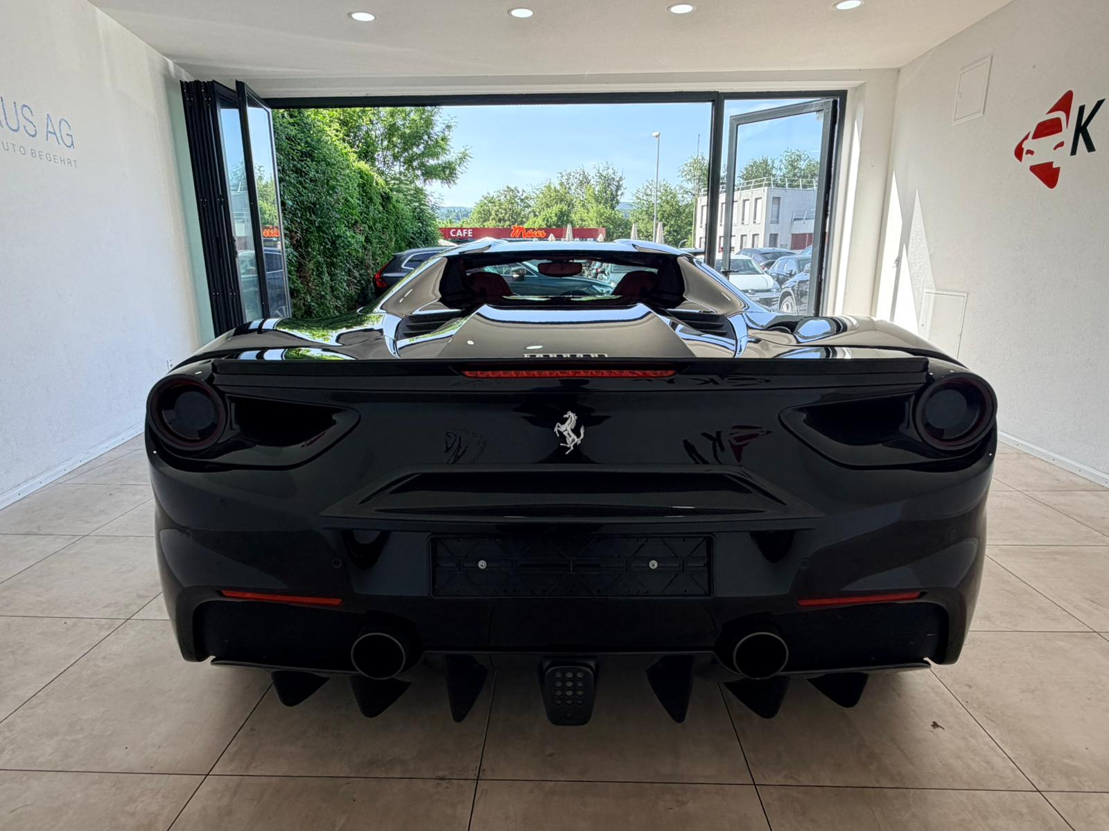 FERRARI 488 Spider 3.9 V8 * Novitec* Carbon-Paket*-image-9
