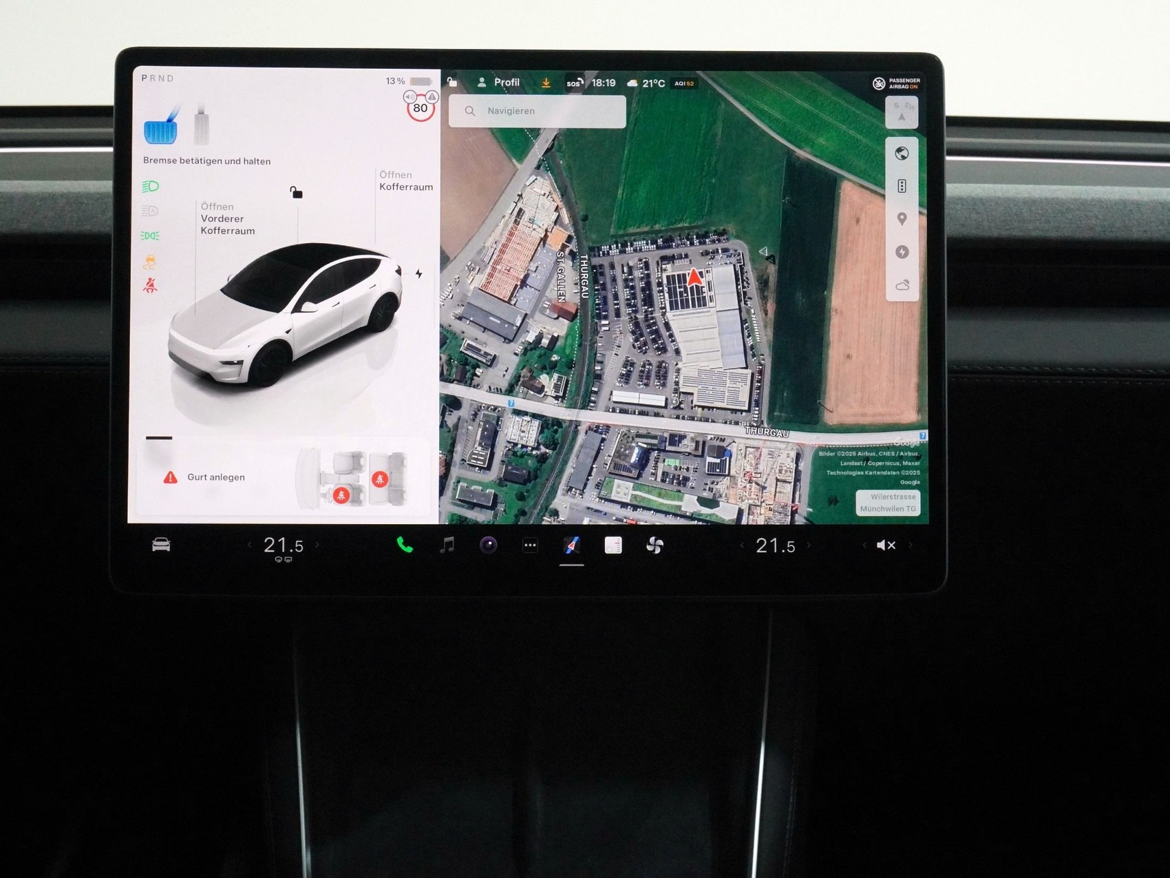 TESLA Model Y Premium AWD-image-15