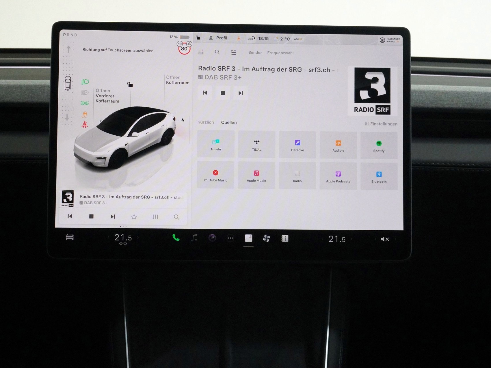 TESLA Model Y Premium AWD-image-21