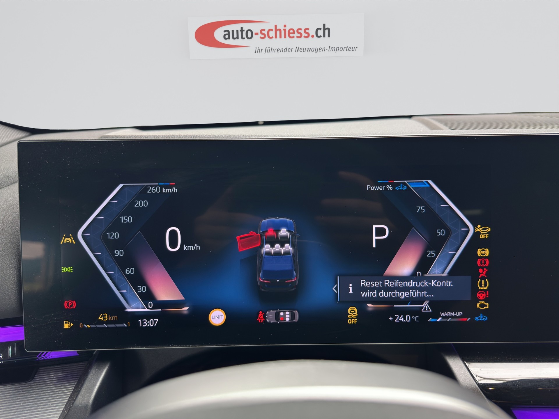 BMW 520i M Sport Steptronic-image-10
