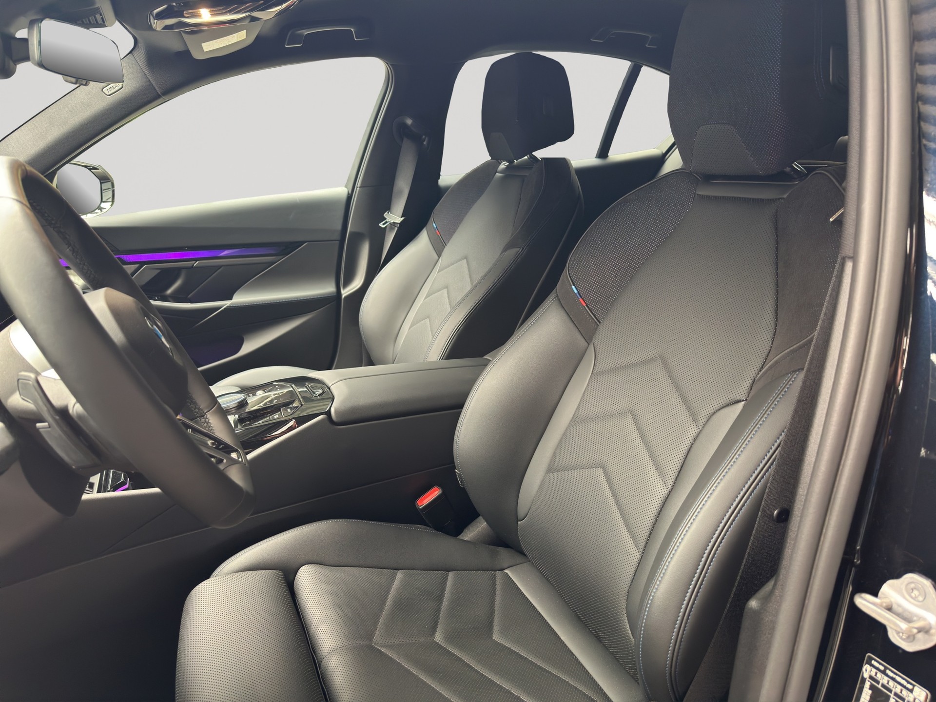 BMW 520i M Sport Steptronic-image-14