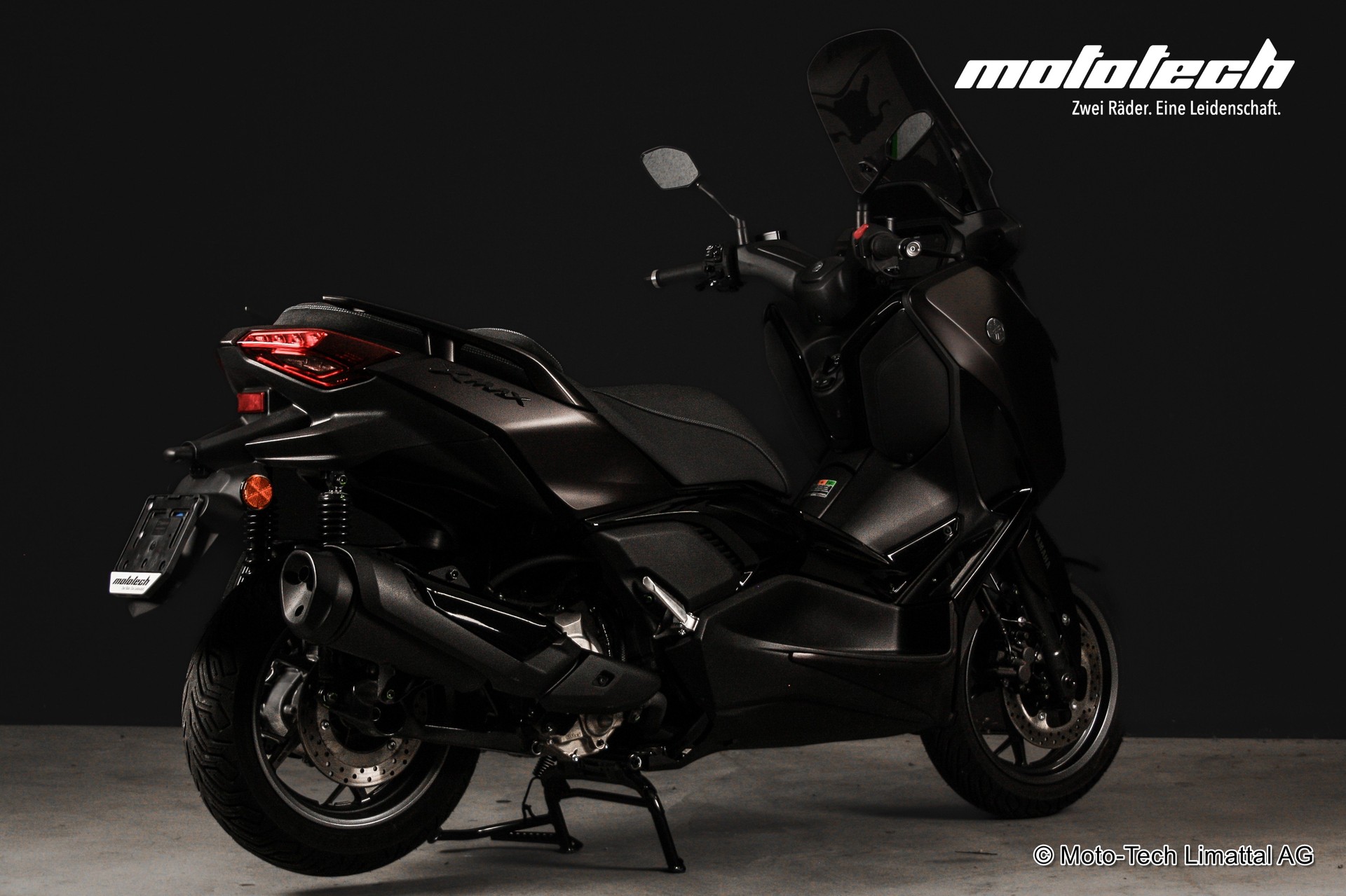 YAMAHA X-Max 300 Tech Max+-image-2