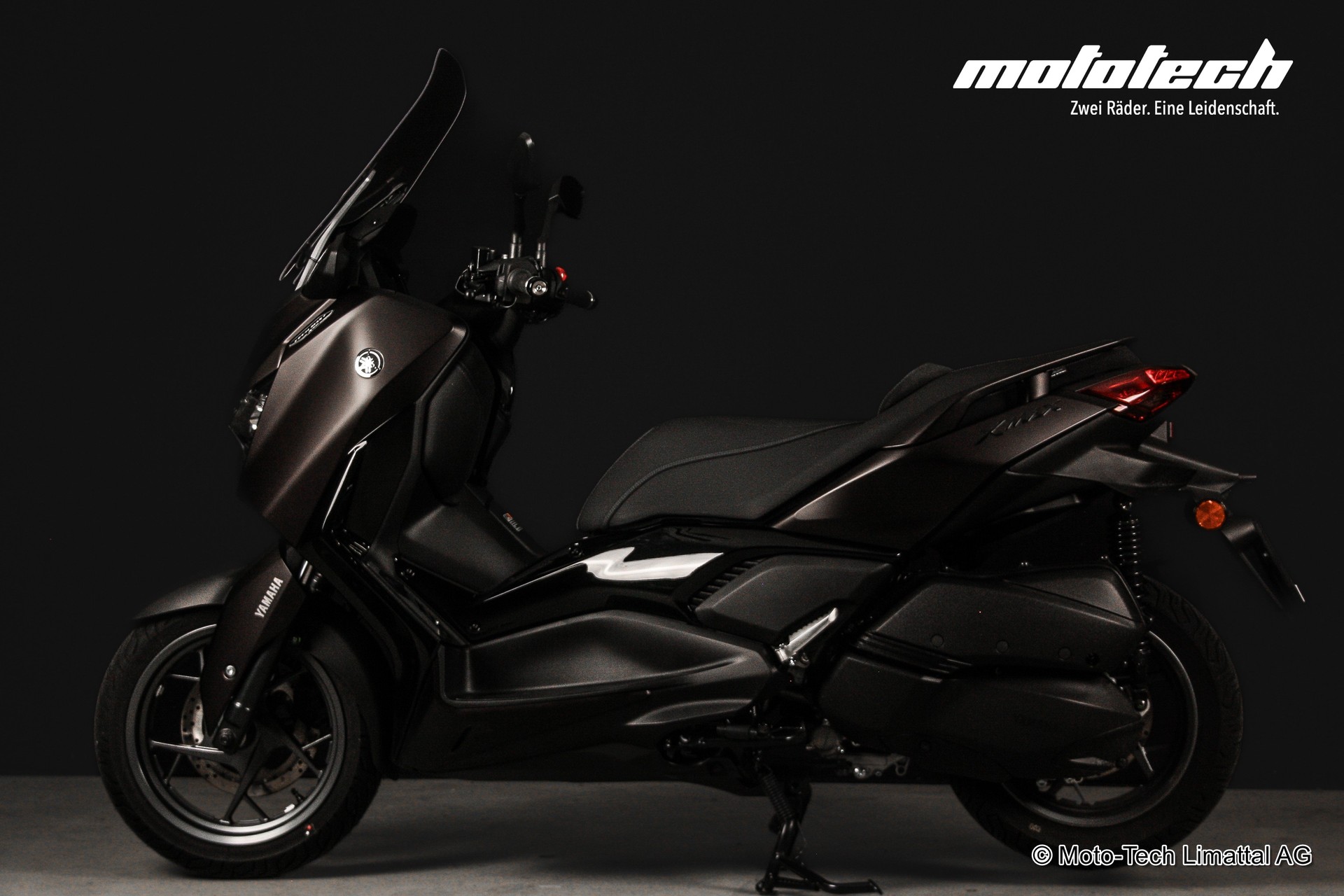 YAMAHA X-Max 300 Tech Max+-image-4