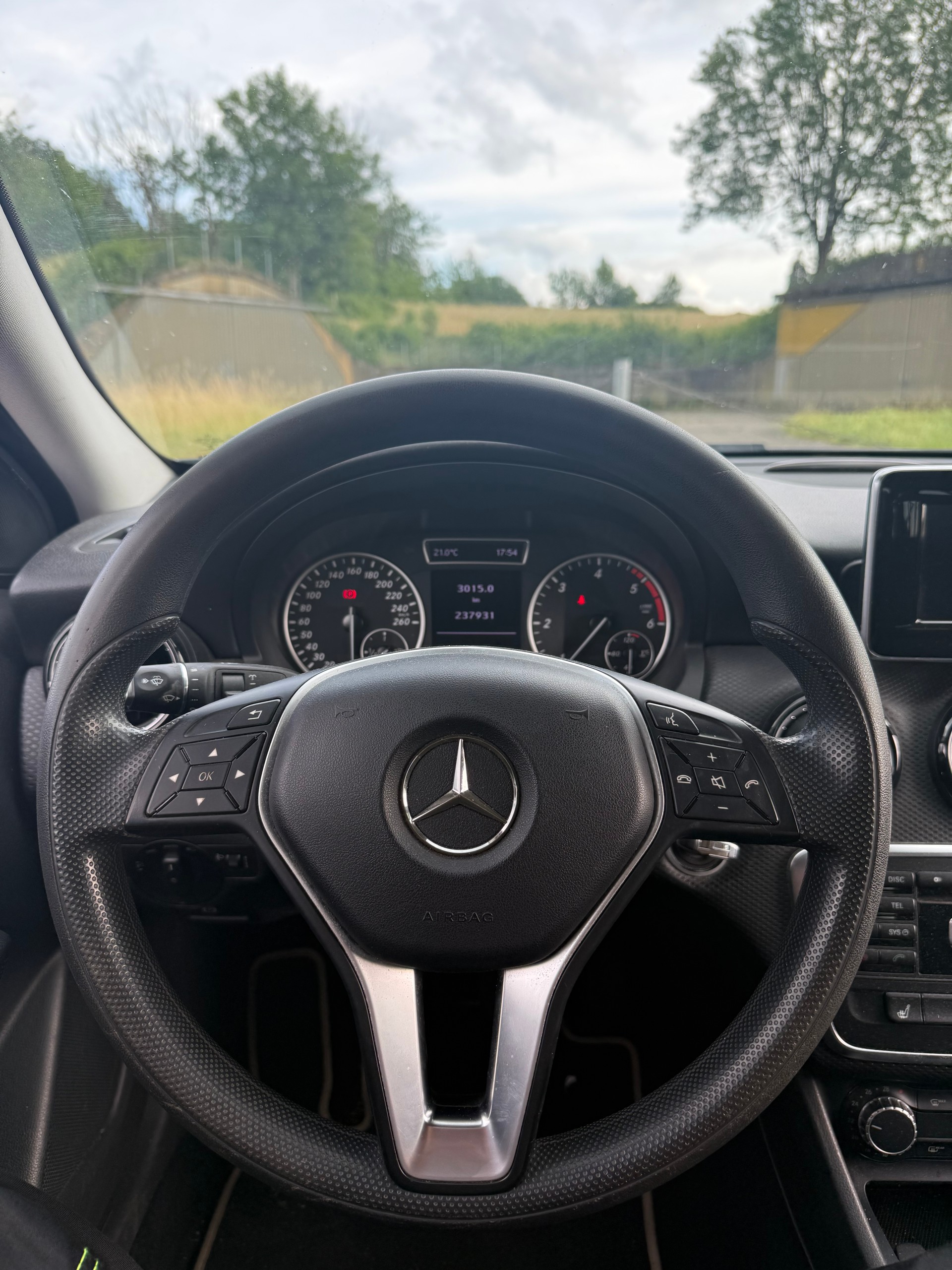 MERCEDES-BENZ A 160 CDI Style-image-11