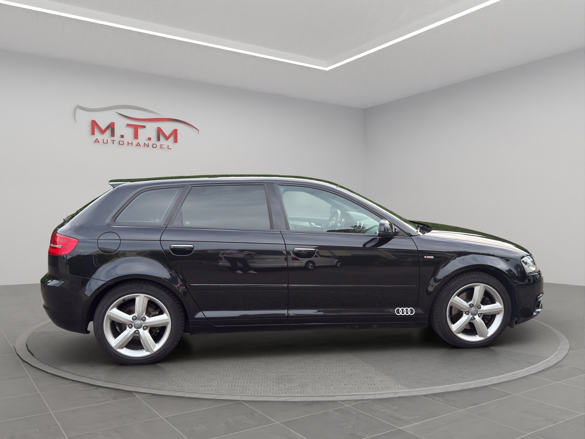 AUDI A3 Sportback 2.0 TFSI Style S-tronic-image-11
