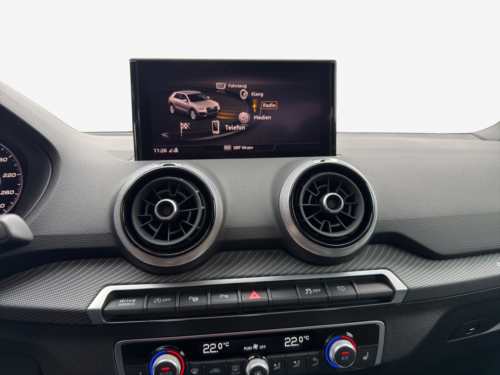 AUDI SQ2 TFSI quattro S-tronic-image-10