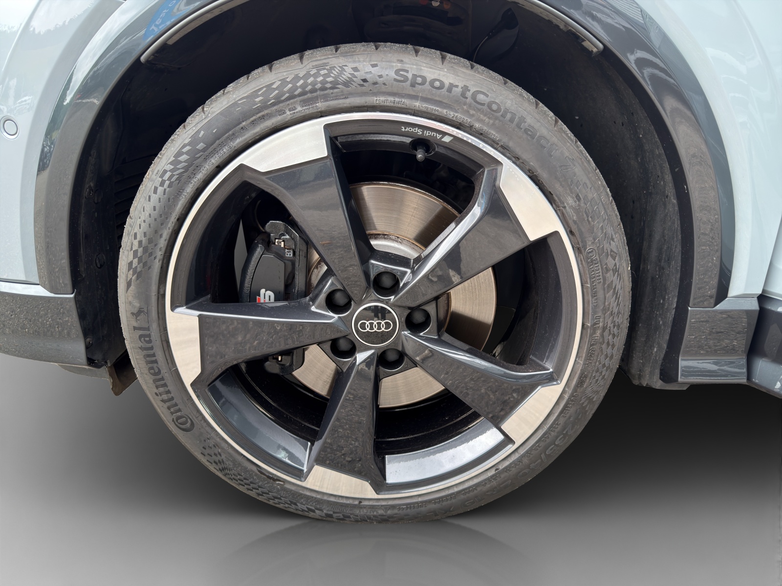 AUDI SQ2 TFSI quattro S-tronic-image-13