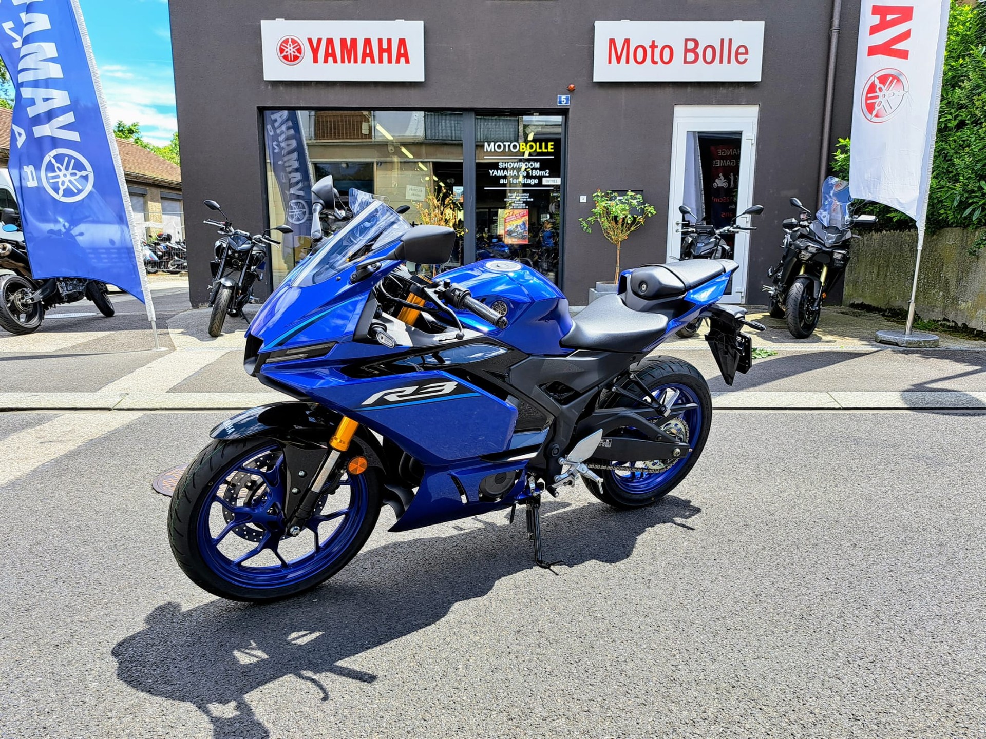 YAMAHA YZF-R3-image-2