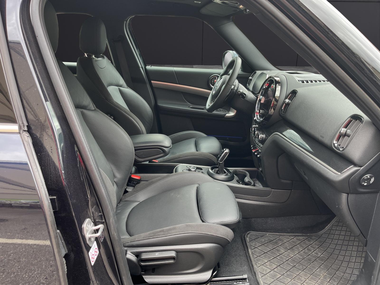 MINI Countryman F60 2.0i John Cooper Works ALL4-image-14