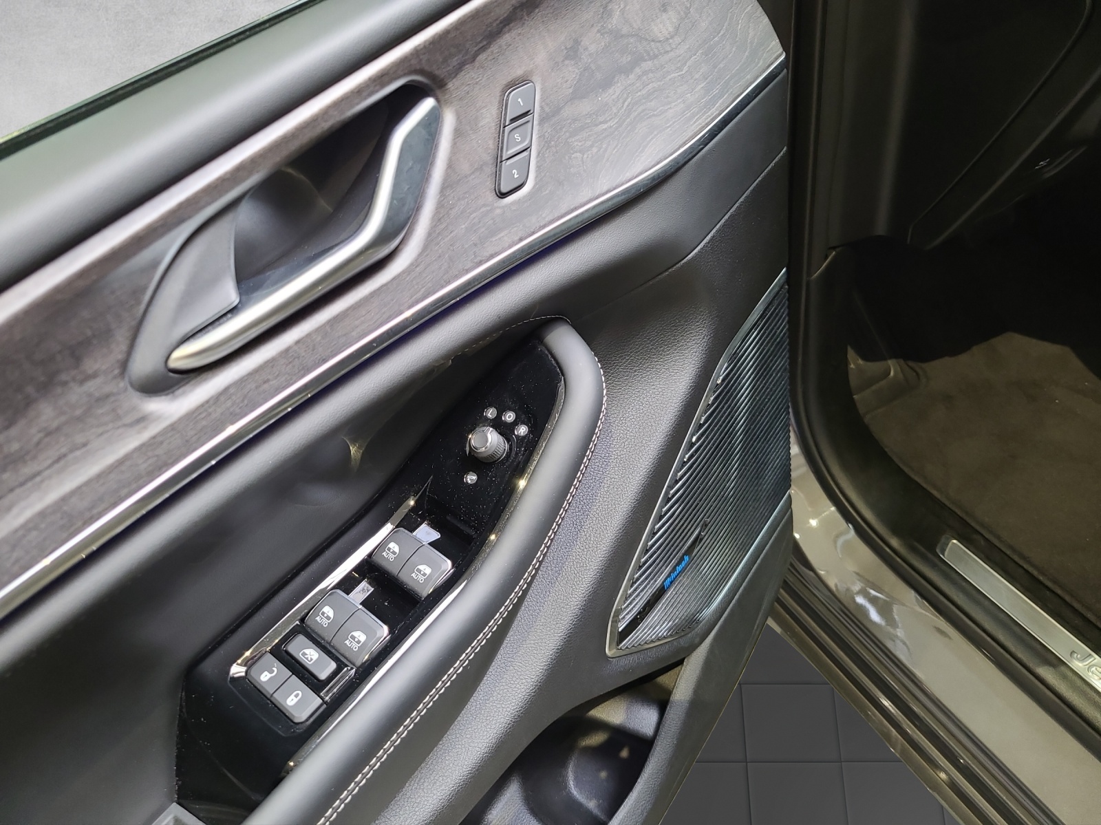 JEEP Grand Cherokee 2.0 Plug-in-Hybrid Overland 4xe-image-8