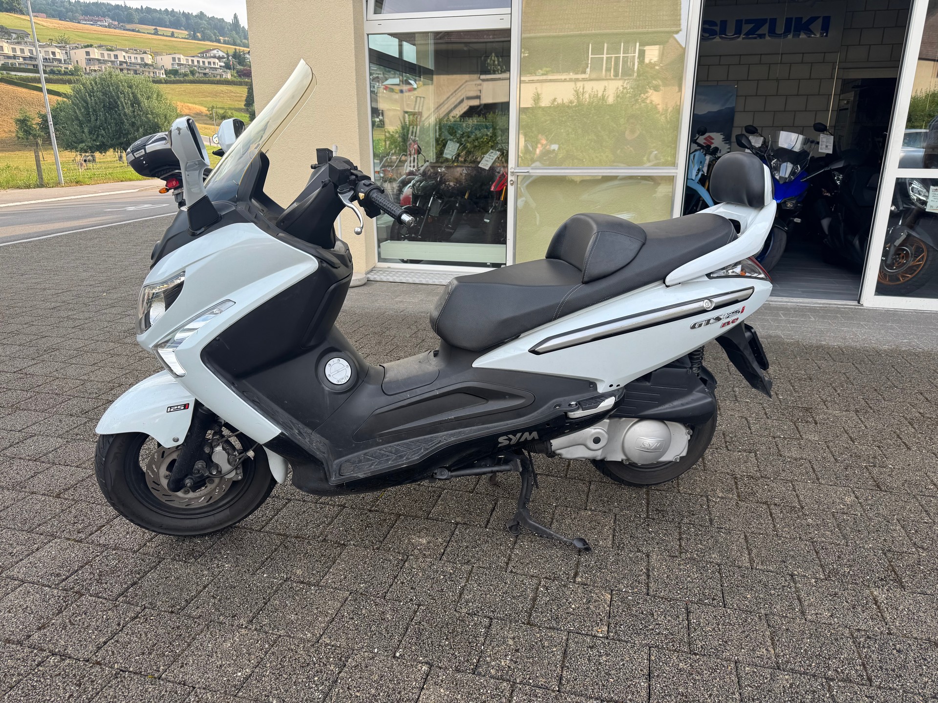 SYM GTS 125-image-0