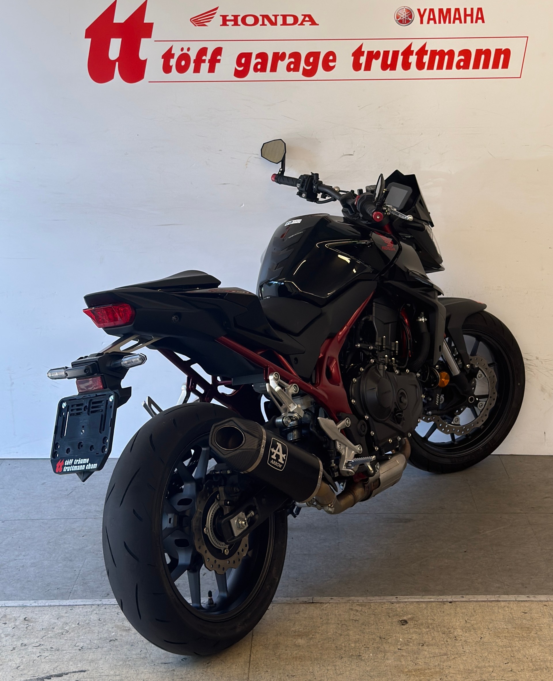 HONDA CB 750 Hornet (35kW)-showroom-element-3
