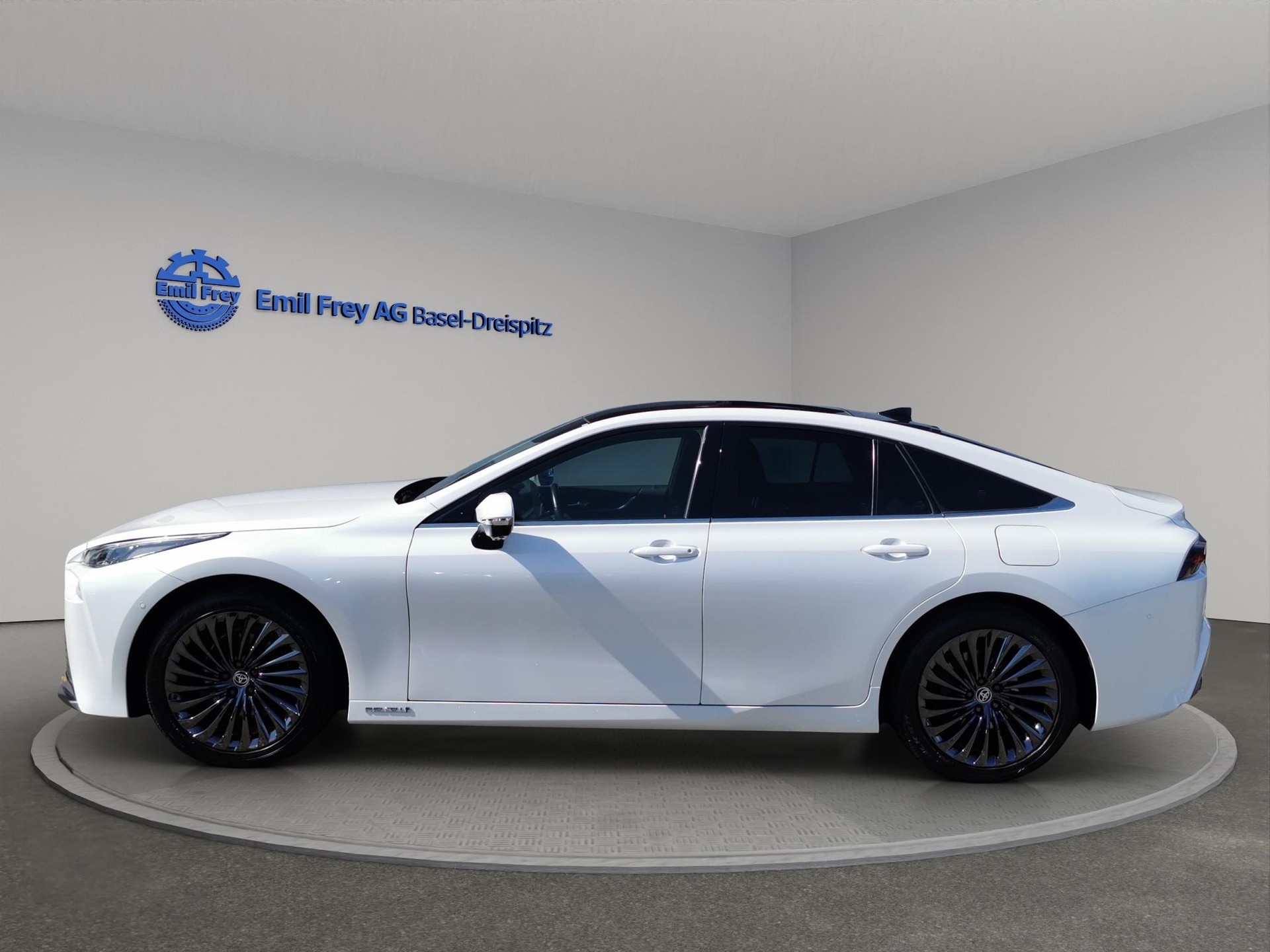 TOYOTA Mirai Fuel Cell Platinum-showroom-element-2