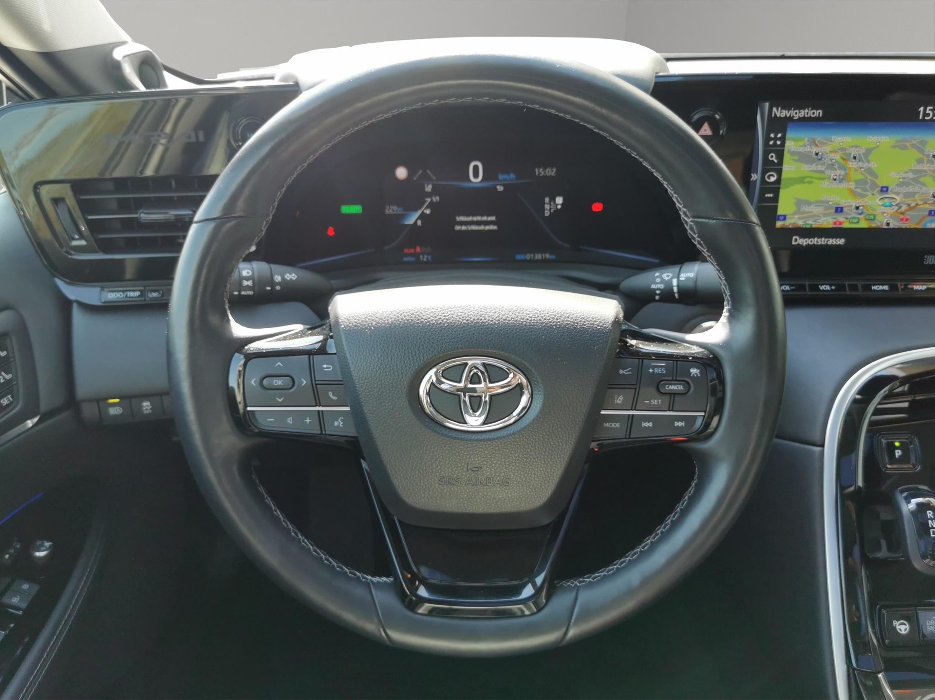 TOYOTA Mirai Fuel Cell Platinum-image-4