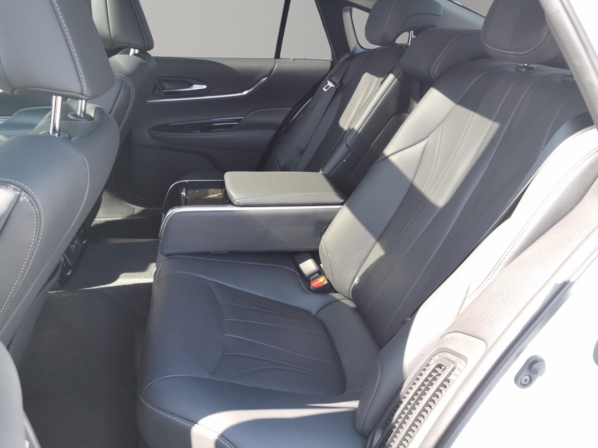 TOYOTA Mirai Fuel Cell Platinum-image-7