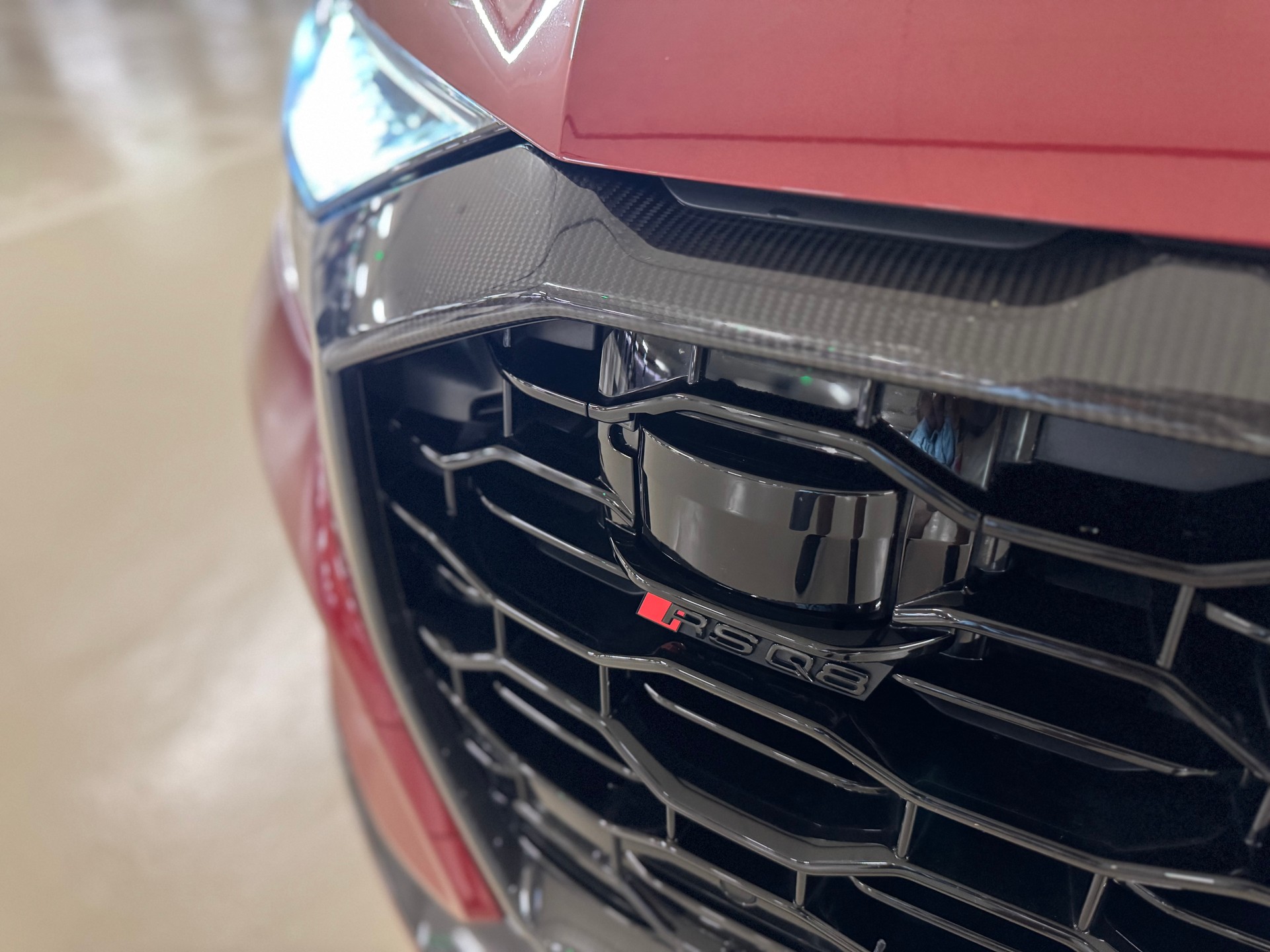 AUDI RSQ8 quattro tiptronic-image-9