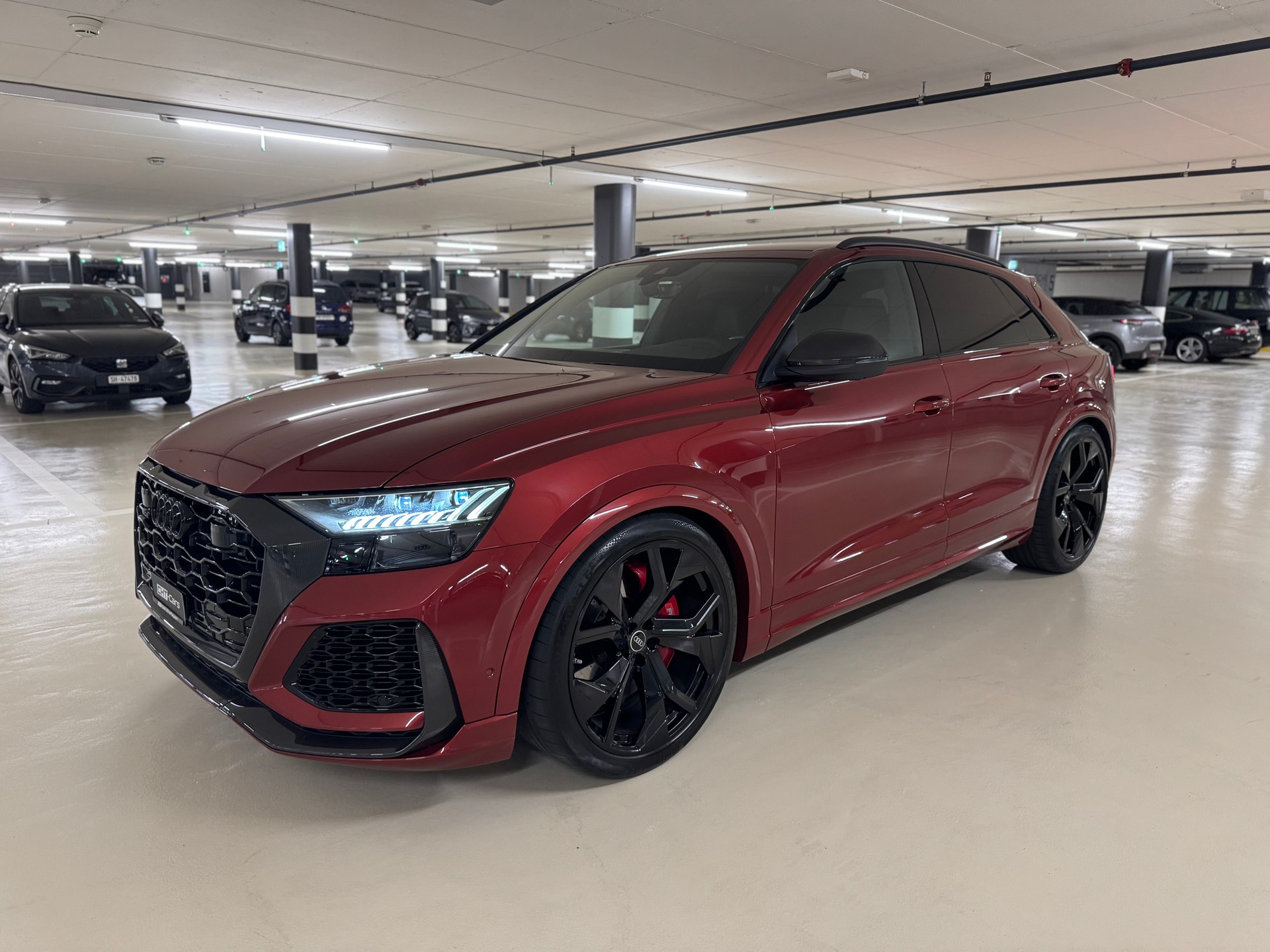 AUDI RSQ8 quattro tiptronic