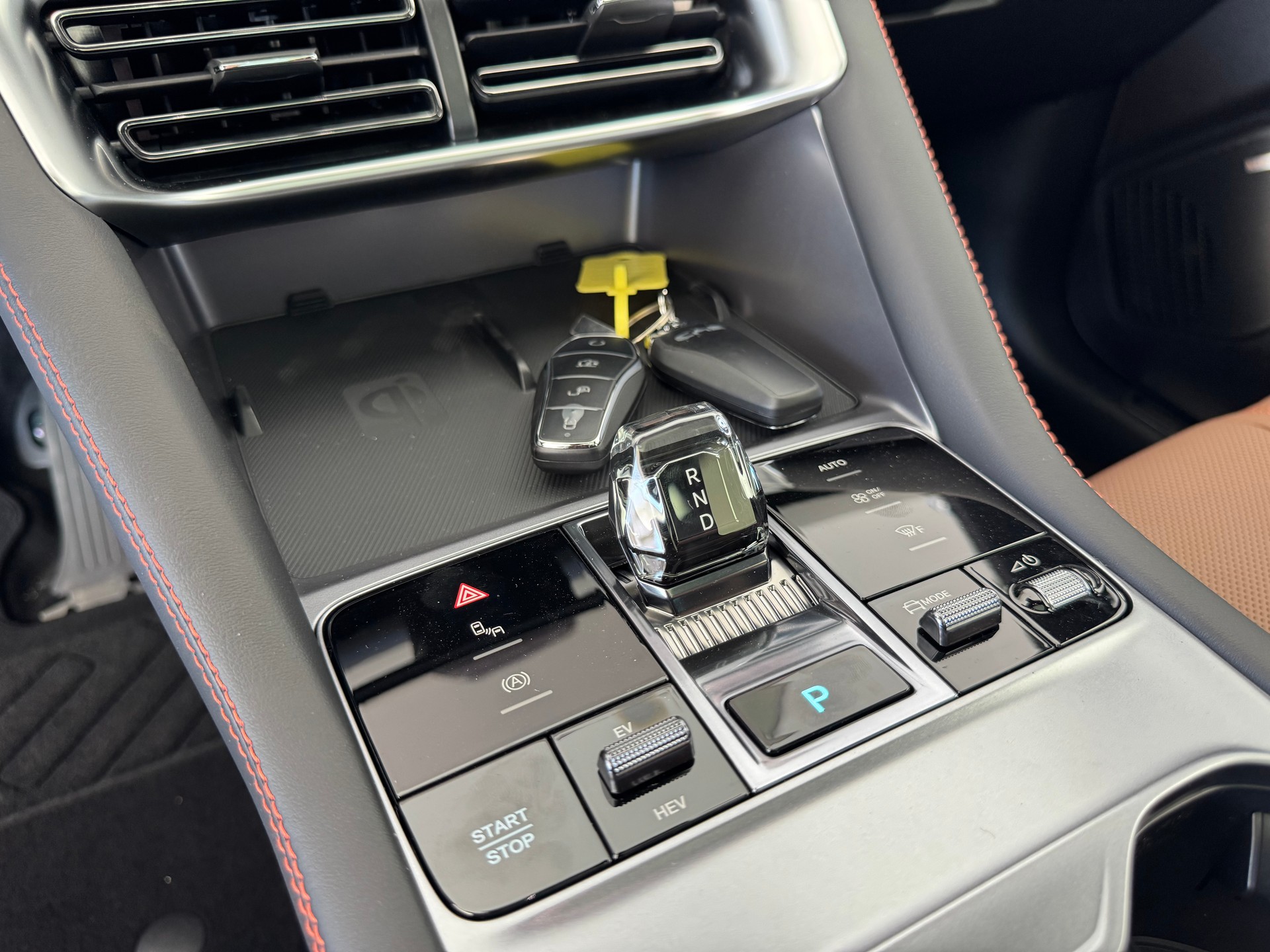 BYD Seal U DM-i Design AWD-image-22