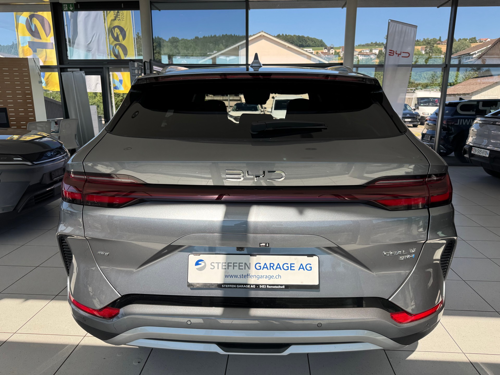 BYD Seal U DM-i Design AWD-image-8