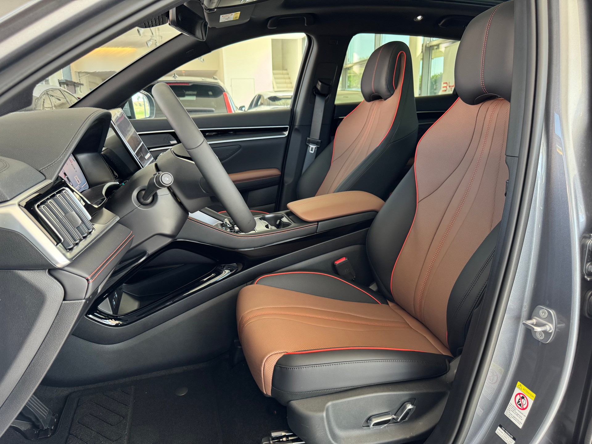 BYD Seal U DM-i Design AWD-image-11