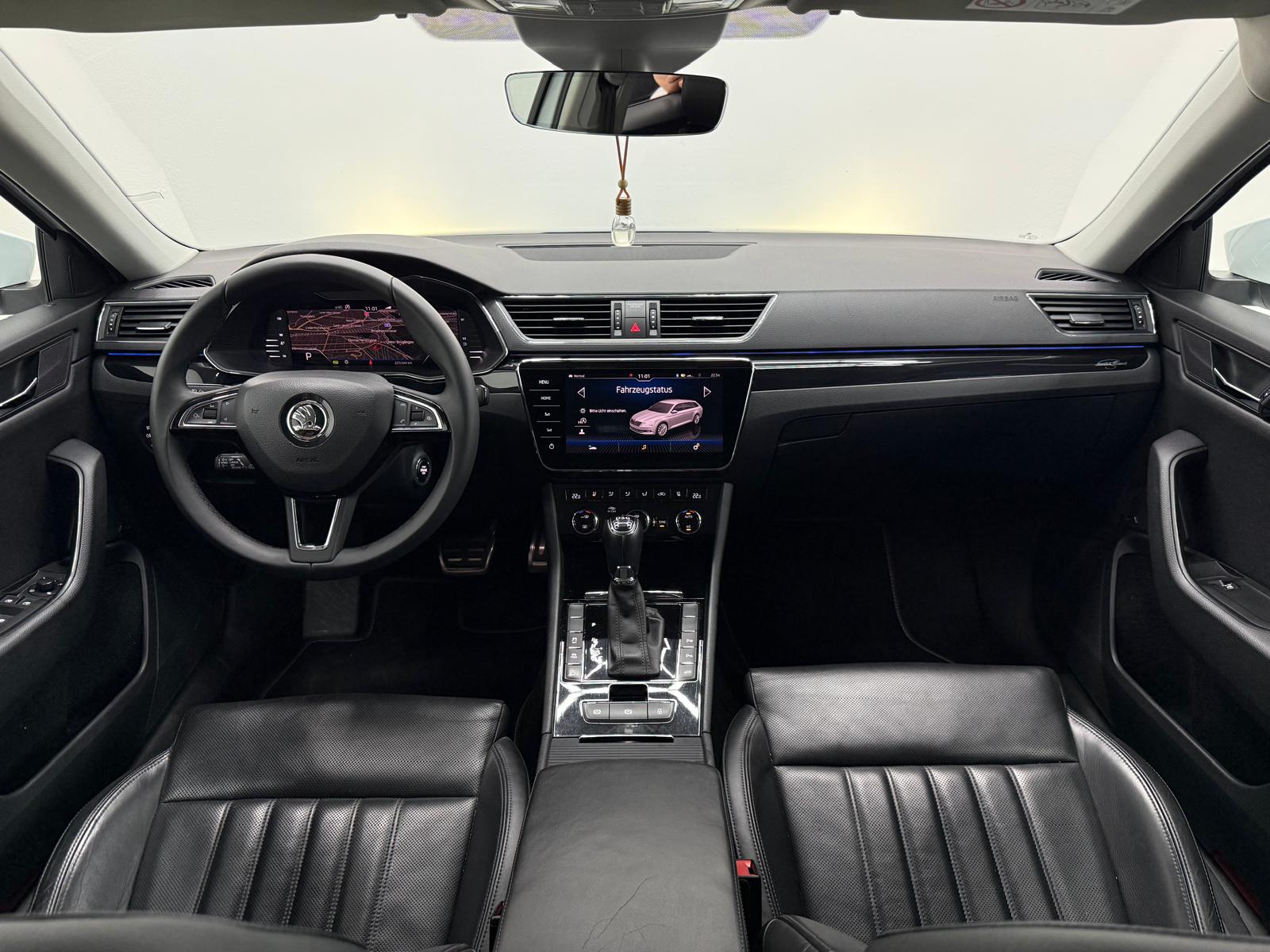SKODA Superb Combi 2.0 TDi Laurin & Klement-image-6