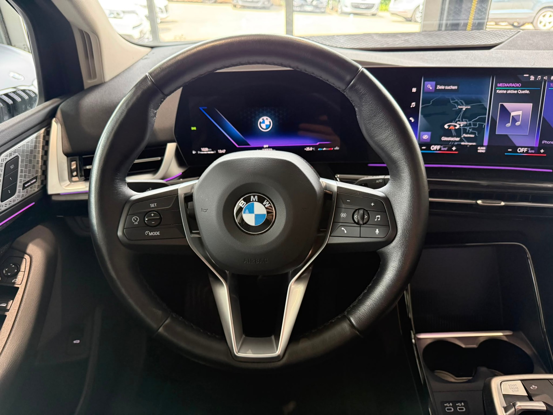 BMW 218i Active Tourer DKG-image-11
