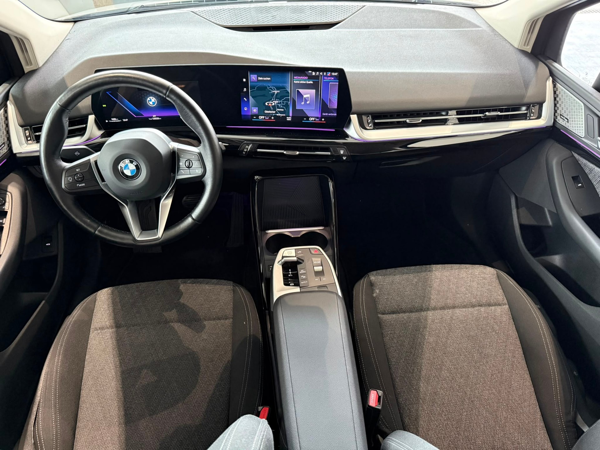 BMW 218i Active Tourer DKG-image-9