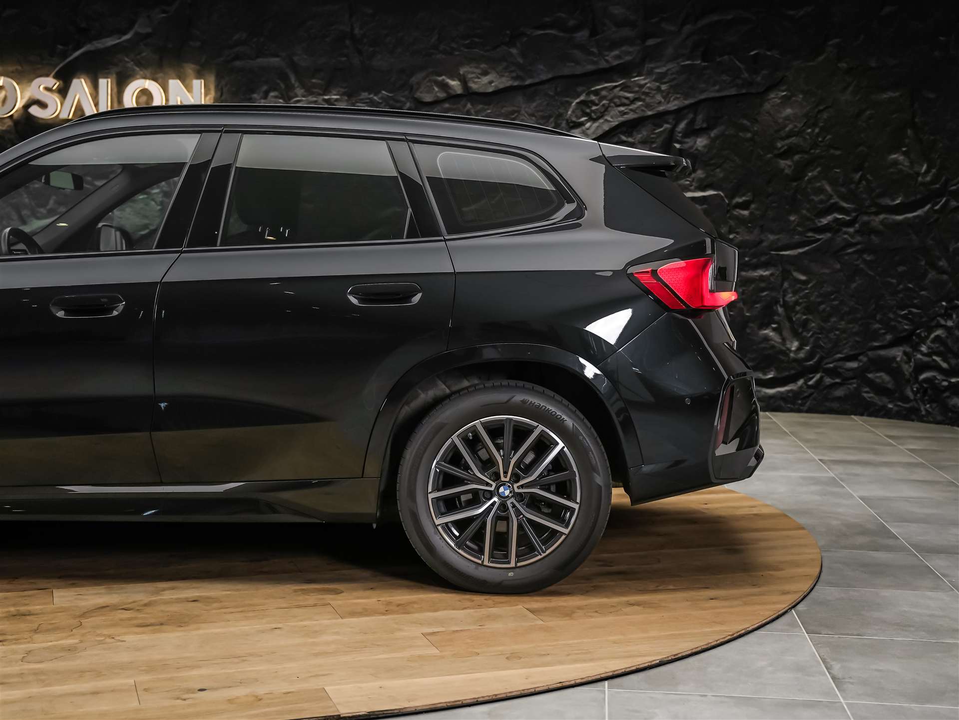 BMW X1 xDrive 23i M Sport *Abstandsregler*El. Sitze mit Memory*AHK*-image-17