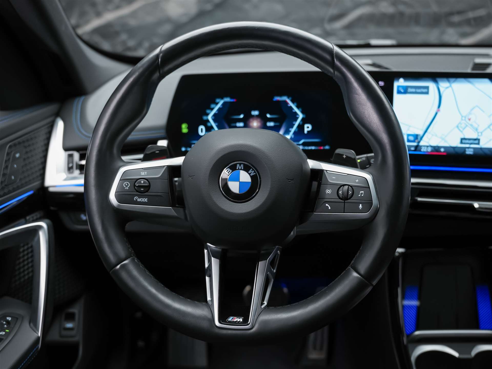 BMW X1 xDrive 23i M Sport *Abstandsregler*El. Sitze mit Memory*AHK*-image-26