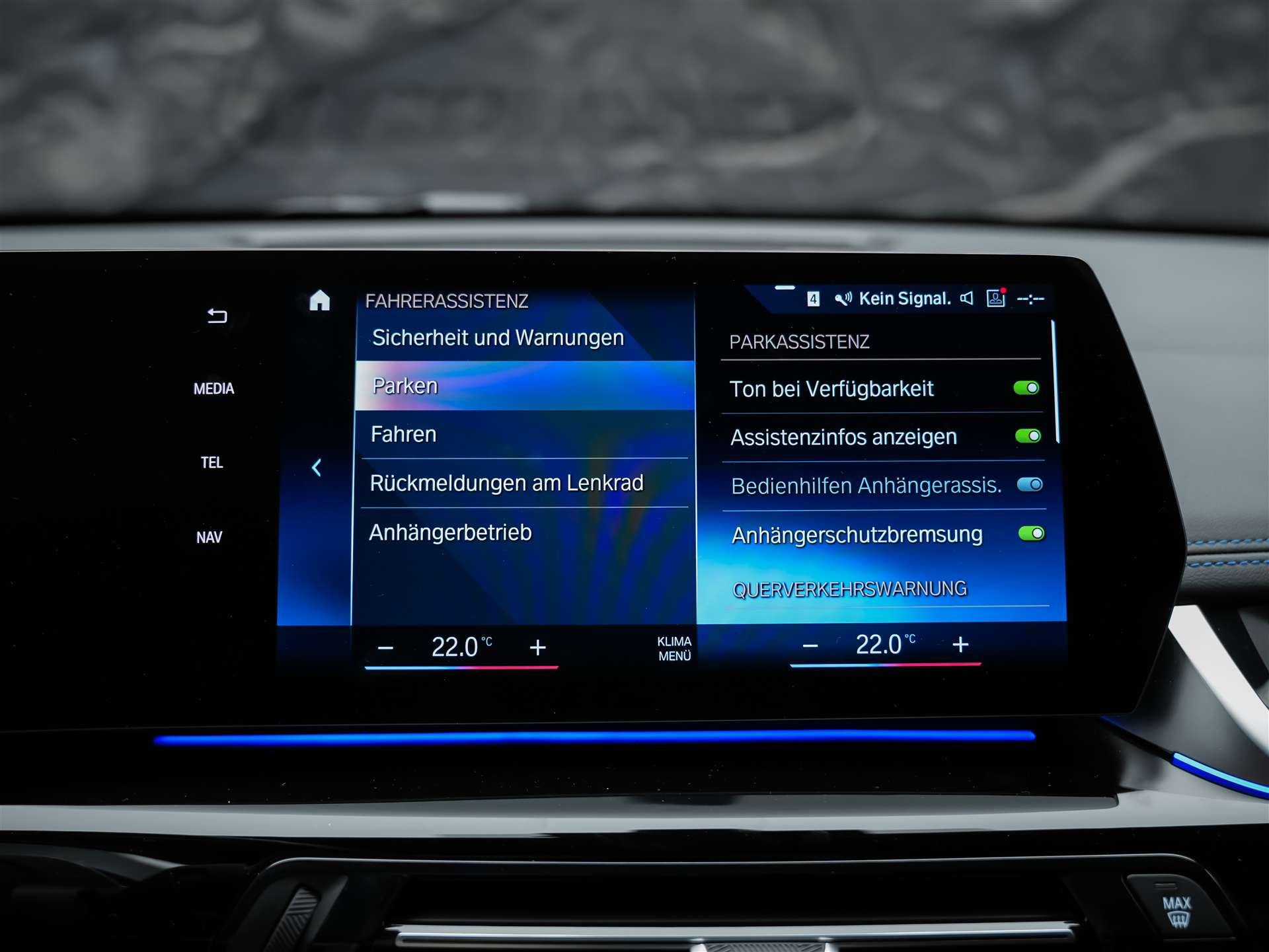 BMW X1 xDrive 23i M Sport *Abstandsregler*El. Sitze mit Memory*AHK*-image-36