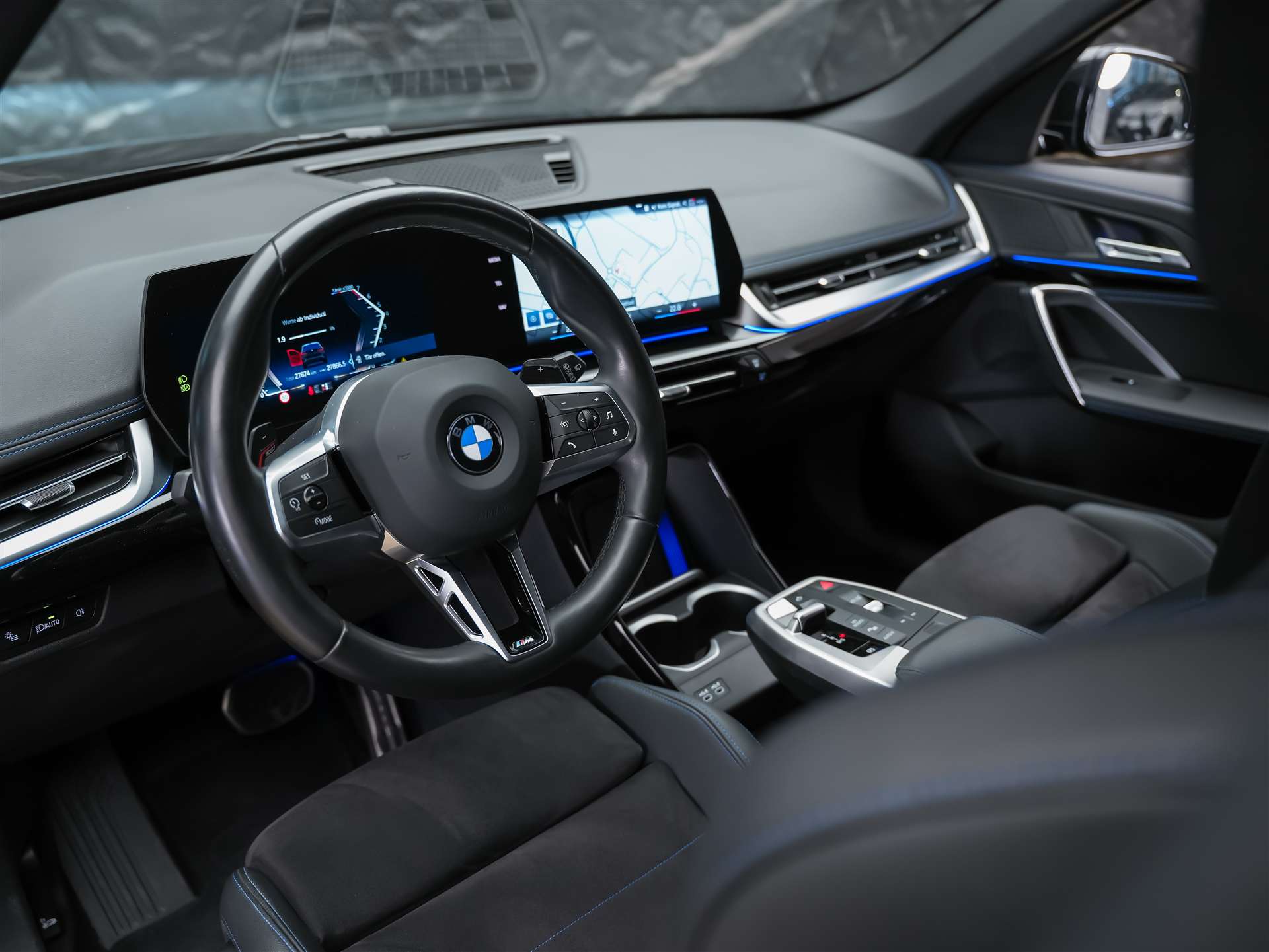 BMW X1 xDrive 23i M Sport *Abstandsregler*El. Sitze mit Memory*AHK*-image-8