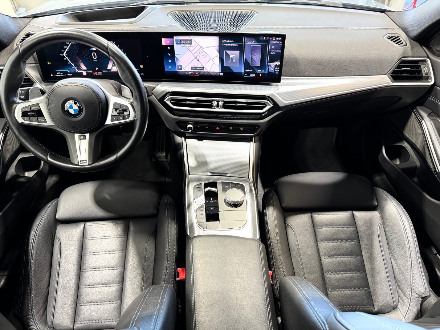 BMW M 340-showroom-element-3