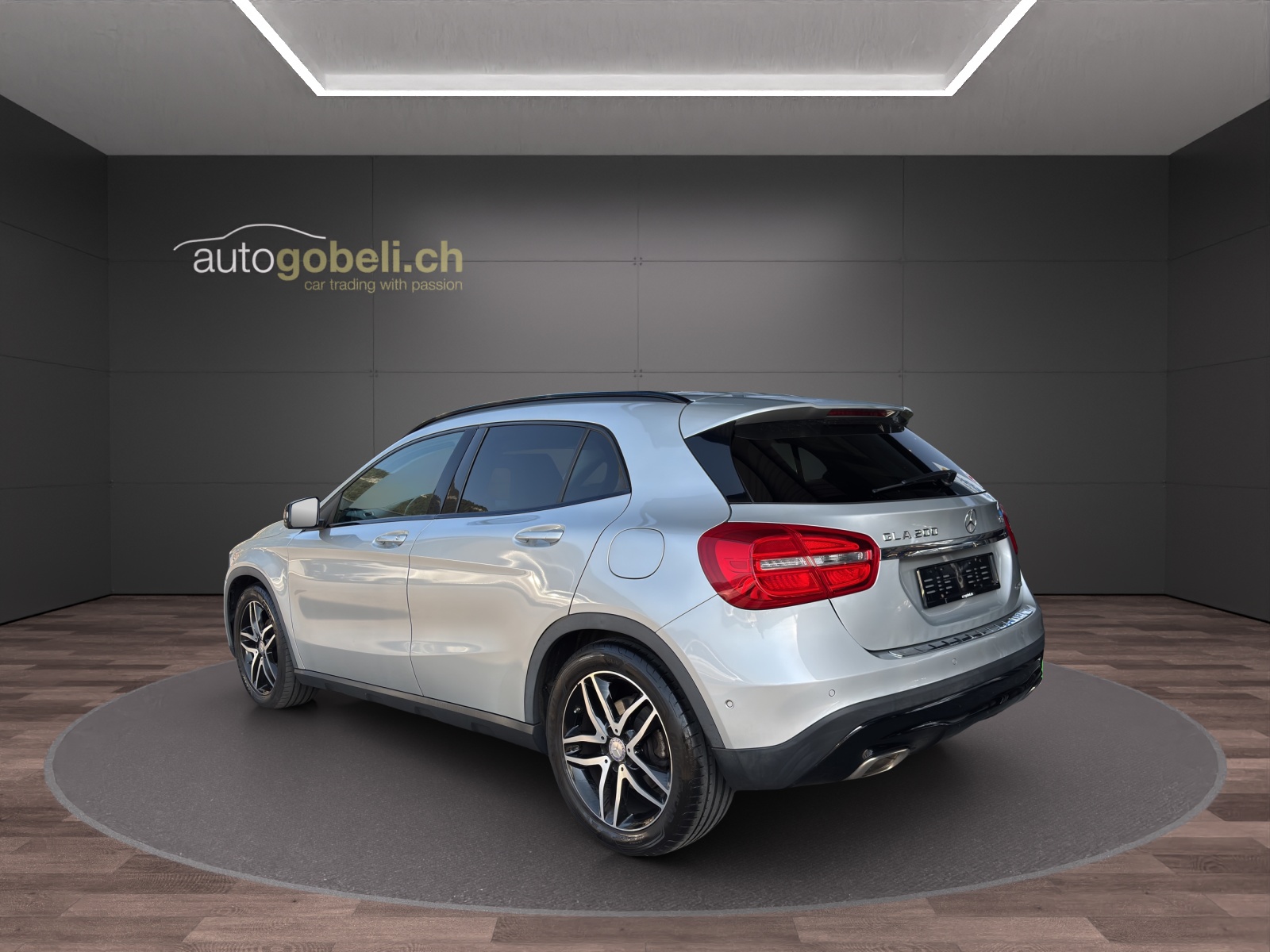 MERCEDES-BENZ GLA 200 CDI Swiss Star Edition Urban 4Matic 7G-DCT-showroom-element-1