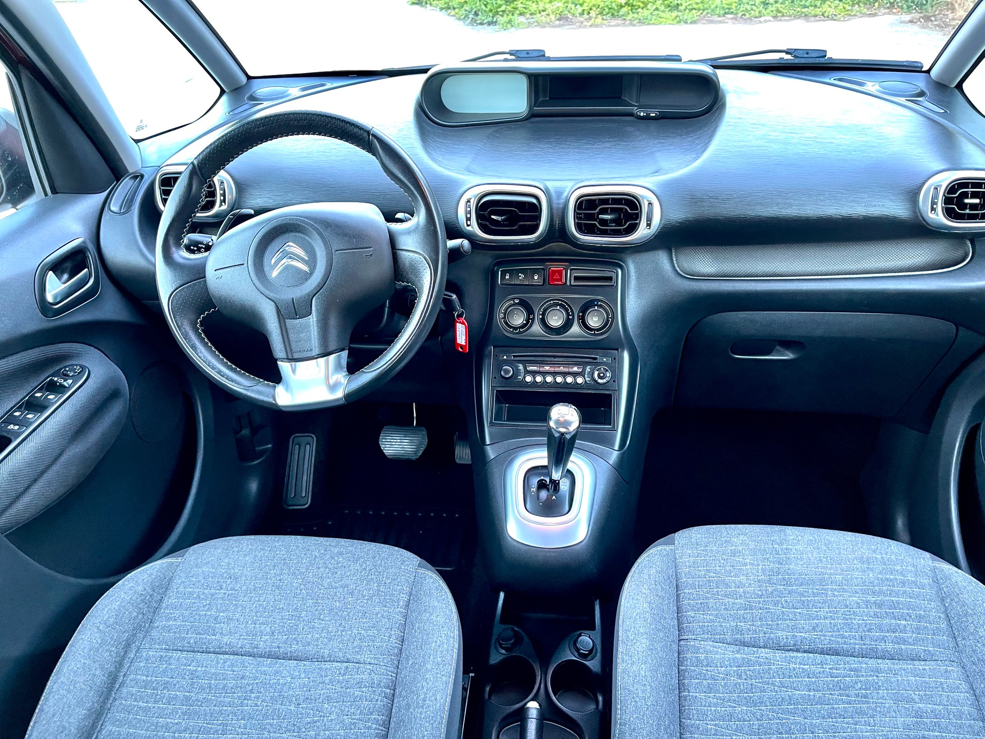 CITROEN C3 Picasso 1.6i 16V Exclusive EGS6-showroom-element-1