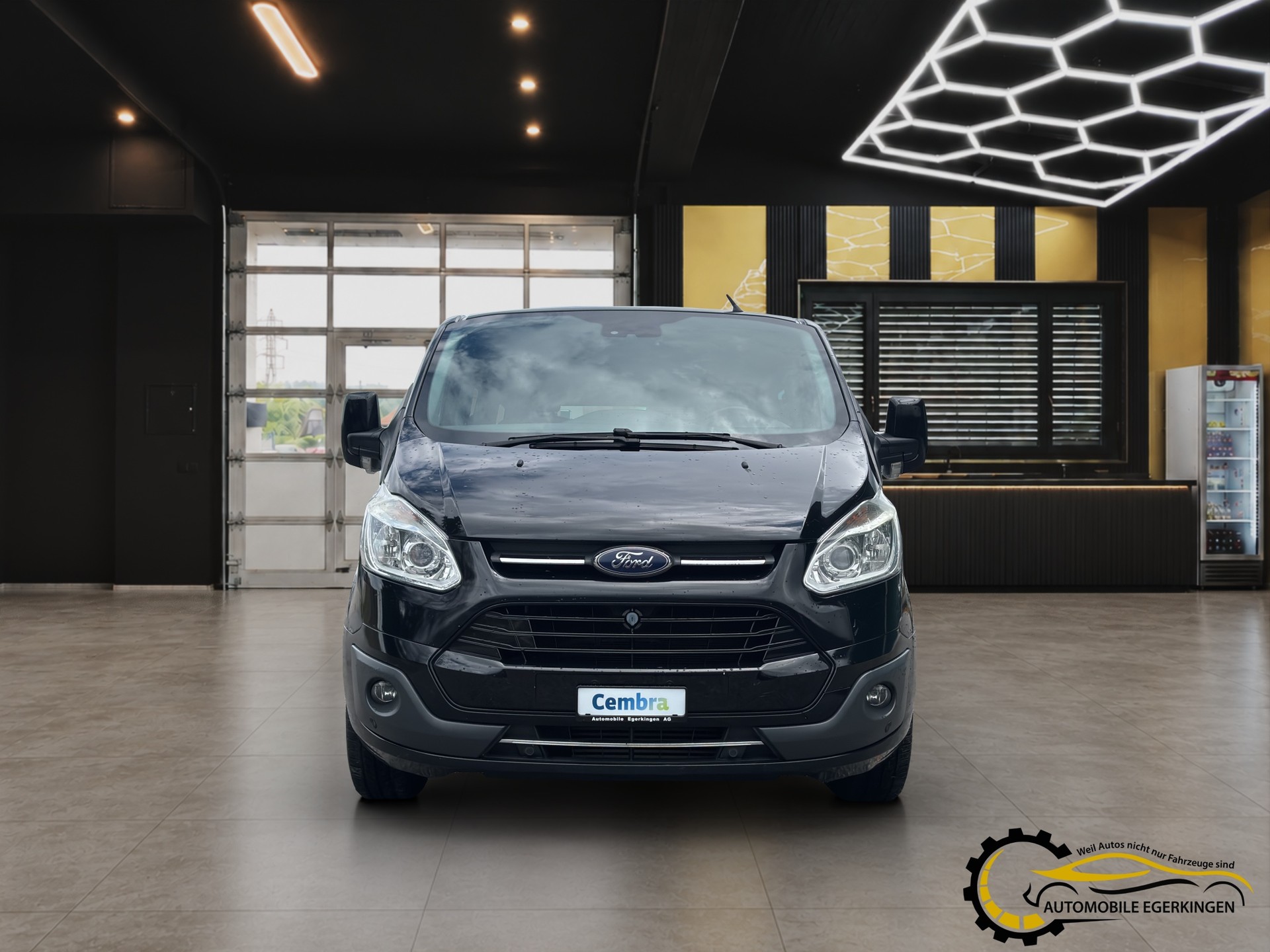 FORD Tourneo C Bus 310 L1 2.0 TDCi 170 Titanium-showroom-element-1