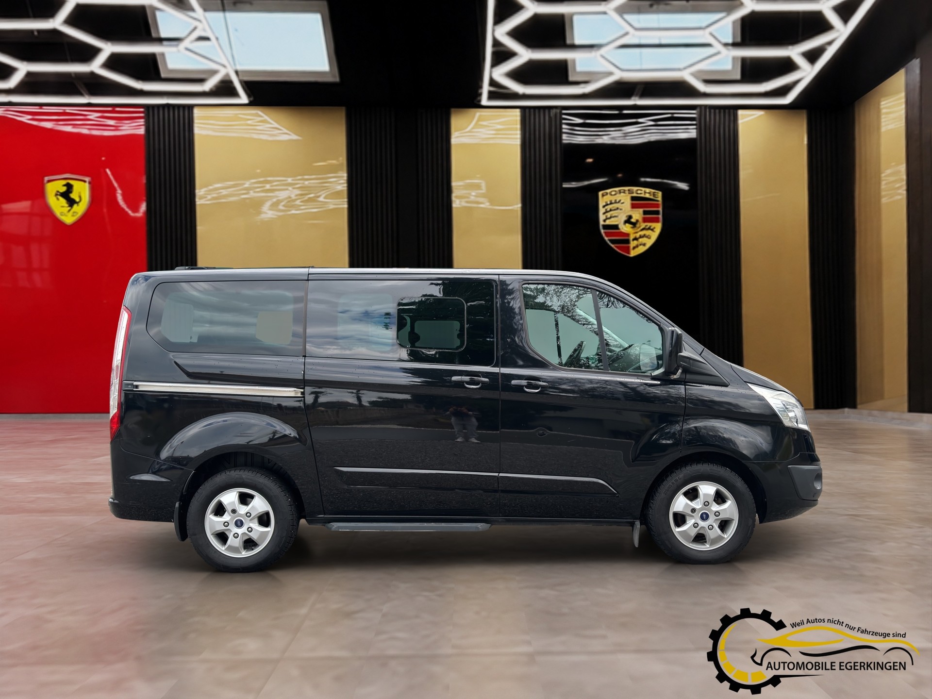 FORD Tourneo C Bus 310 L1 2.0 TDCi 170 Titanium-showroom-element-3