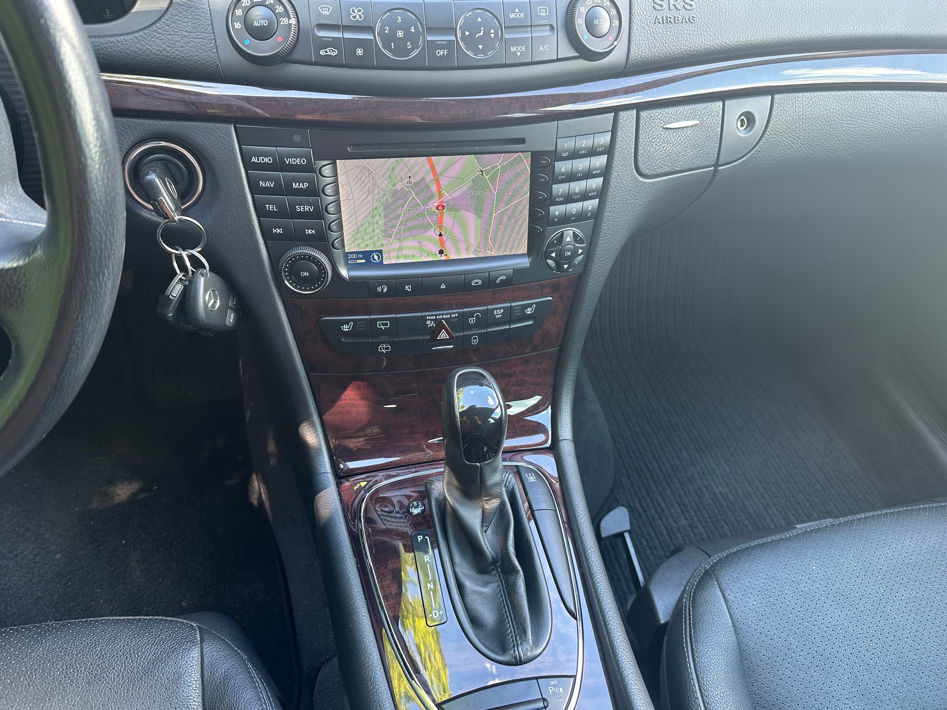 MERCEDES-BENZ E 280 CDI Avantgarde 4Matic Automatic-image-7