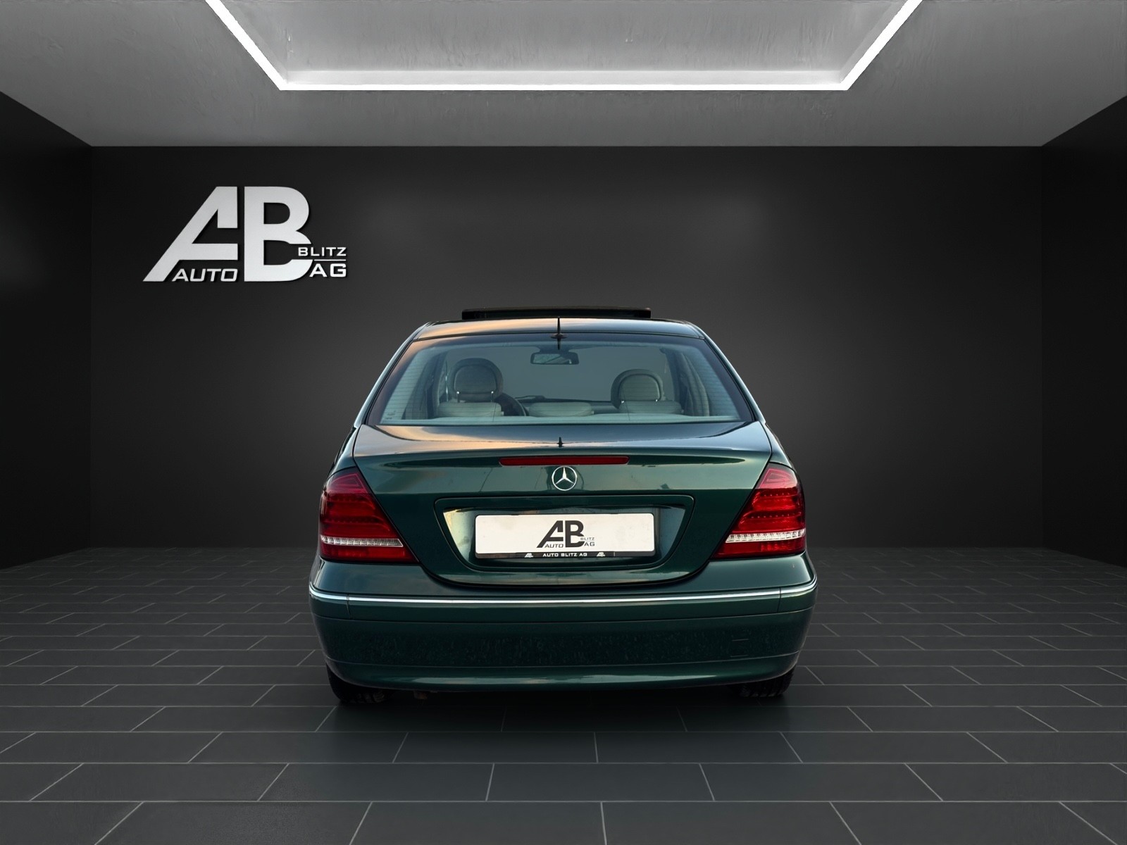 MERCEDES-BENZ C 320 Elégance Automatic-showroom-element-3