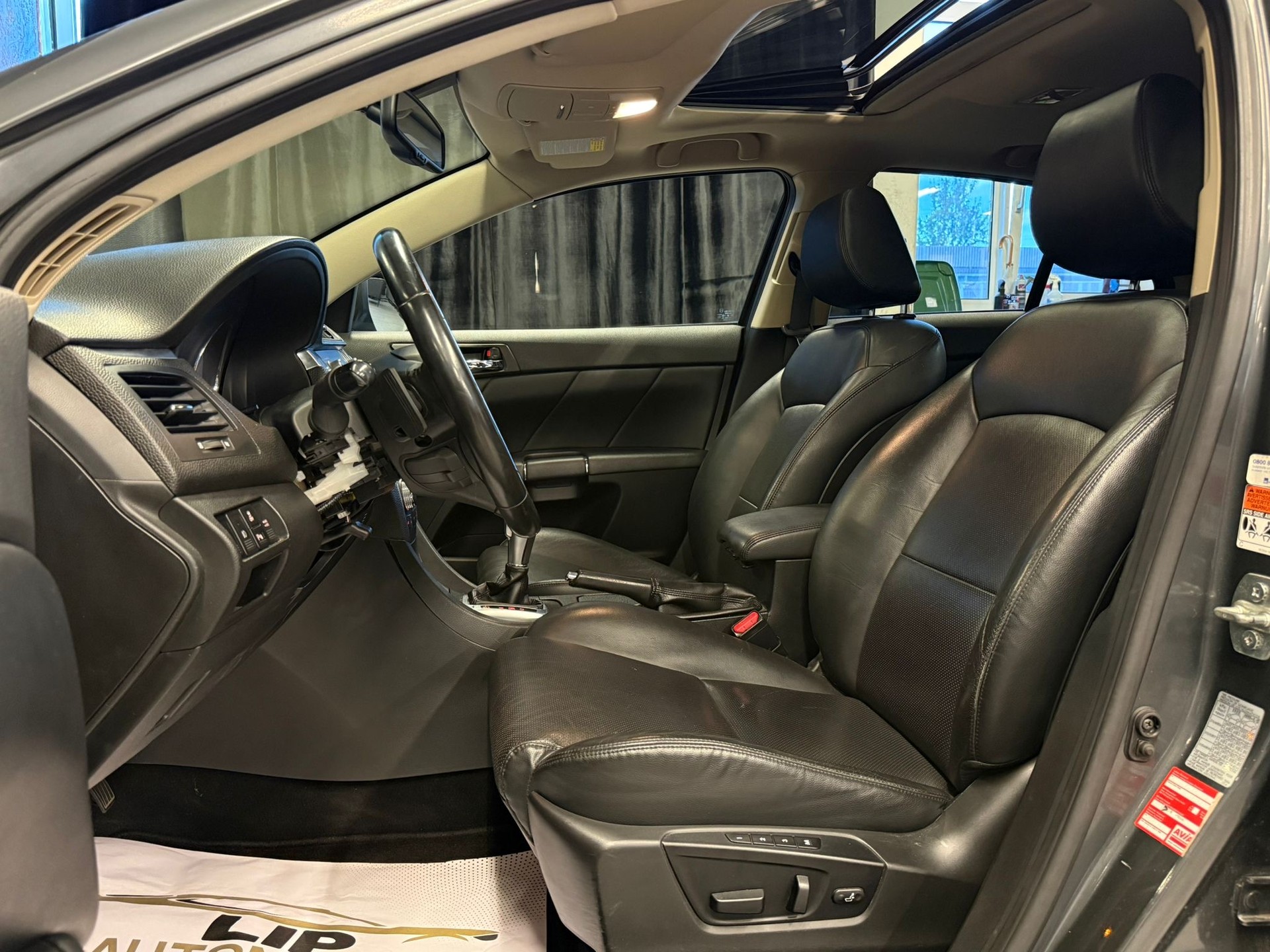 SUZUKI Kizashi 2.4 GL Top 4WD CVT-image-10