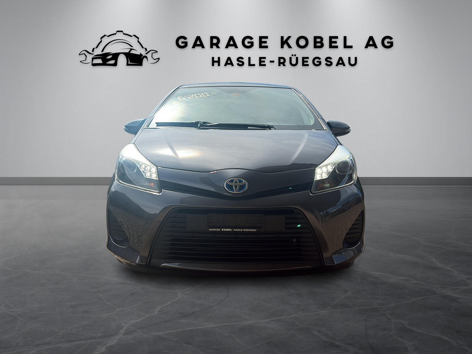 TOYOTA Yaris 1.5 VVT-i Hybrid Luna CVT-showroom-element-1
