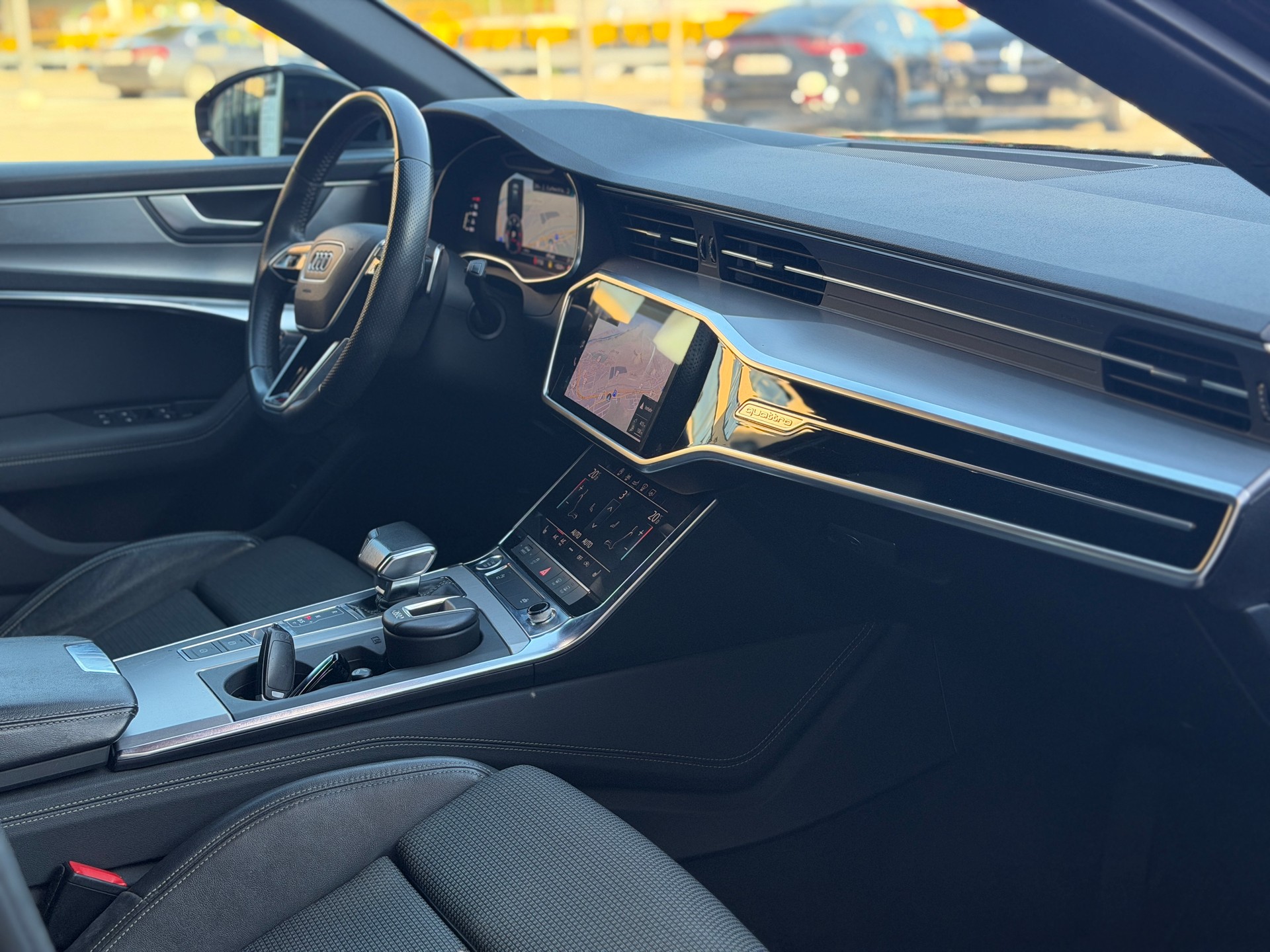 AUDI A6 Avant 40 TDI Sport quattro S-tronic-image-23