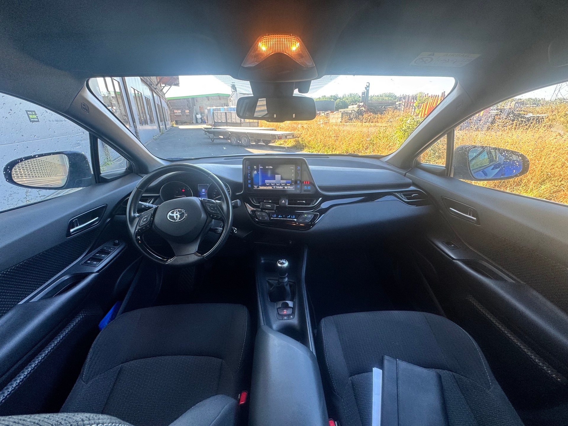 TOYOTA C-HR 1.2 Turbo Comfort-image-12