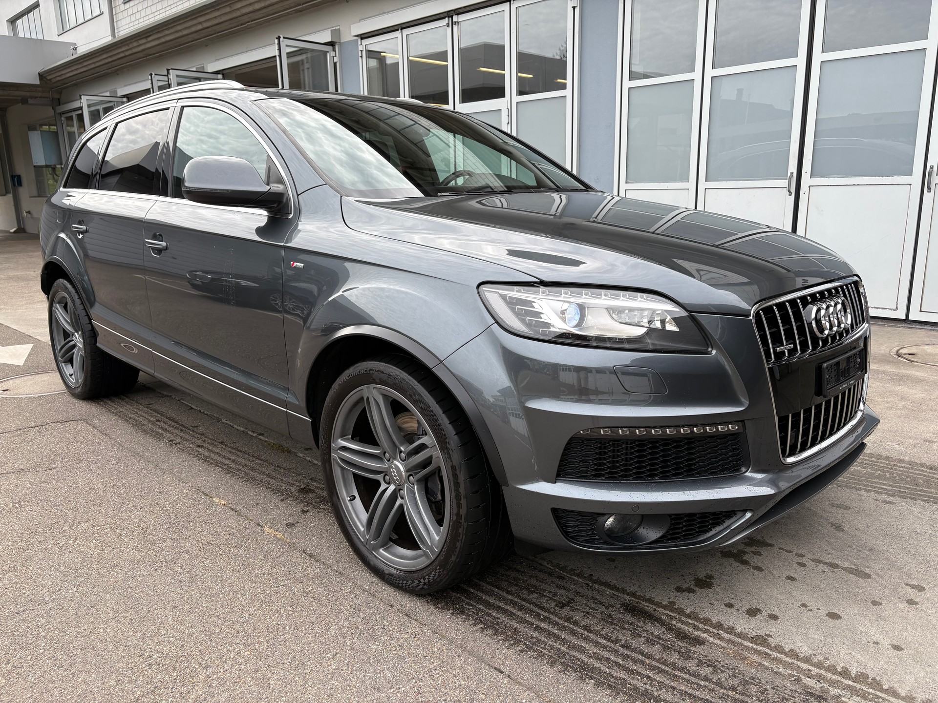 AUDI Q7 3.0 TDI quattro tiptronic S-Line