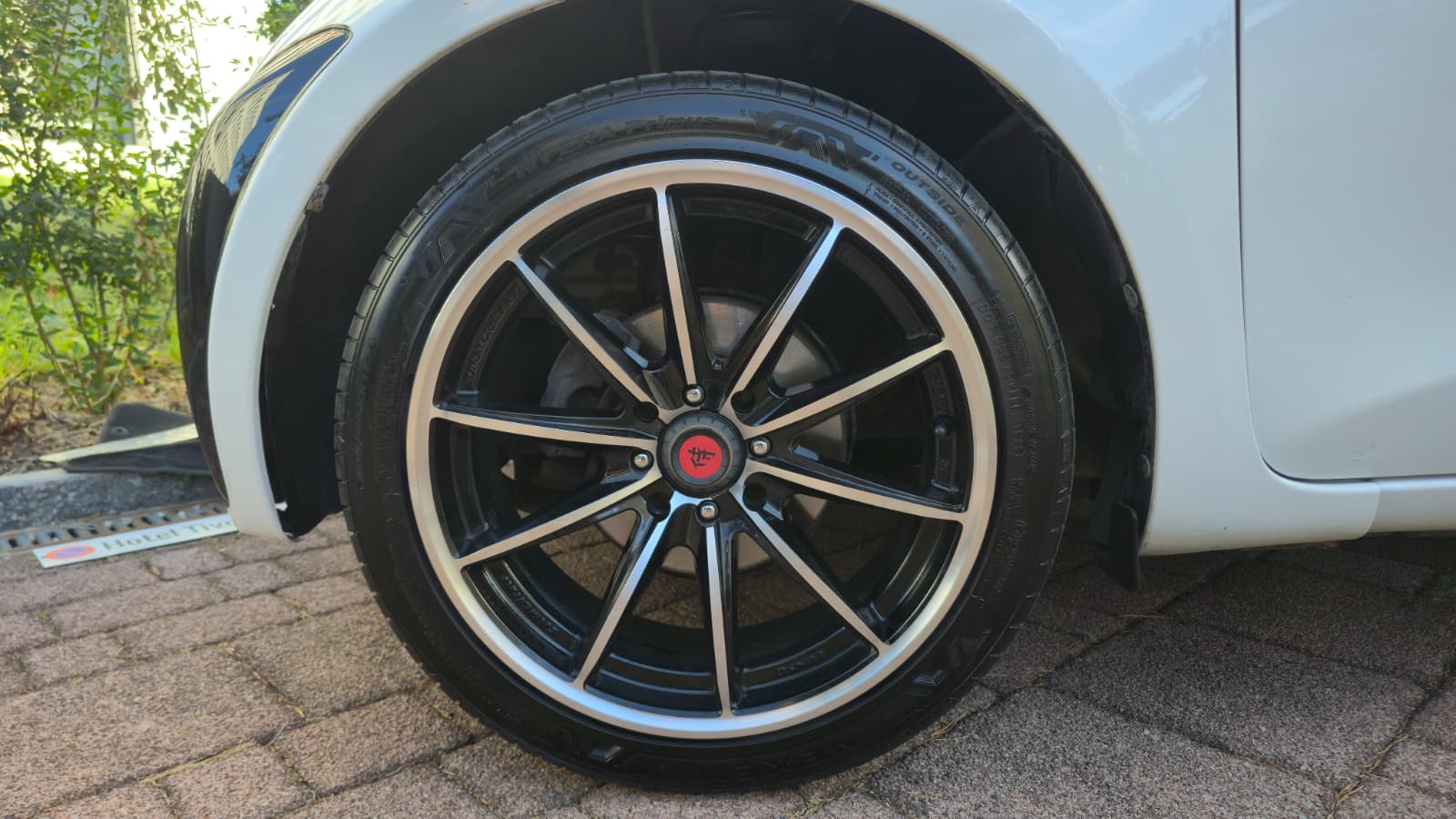 TOYOTA iQ 1.0 VVT-i Limited Edition| Frisch ab MFK und Service| 8Fach Alu Räder| Radio AUX-image-8