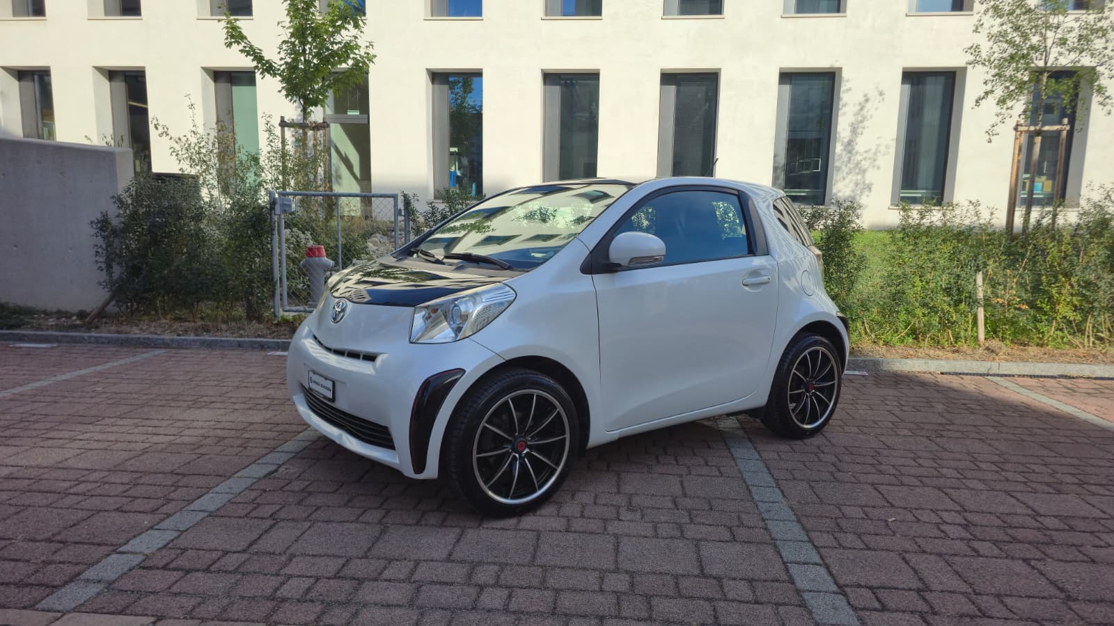 TOYOTA iQ 1.0 VVT-i Limited Edition| Frisch ab MFK und Service| 8Fach Alu Räder| Radio AUX