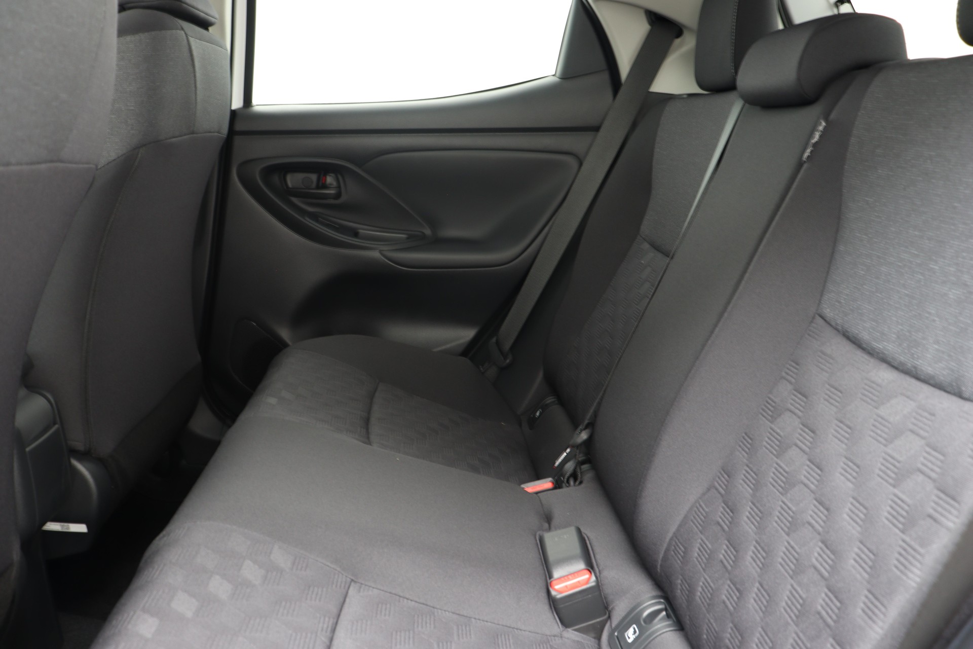 TOYOTA Yaris 1.5 VVT-i HSD Trend-image-10