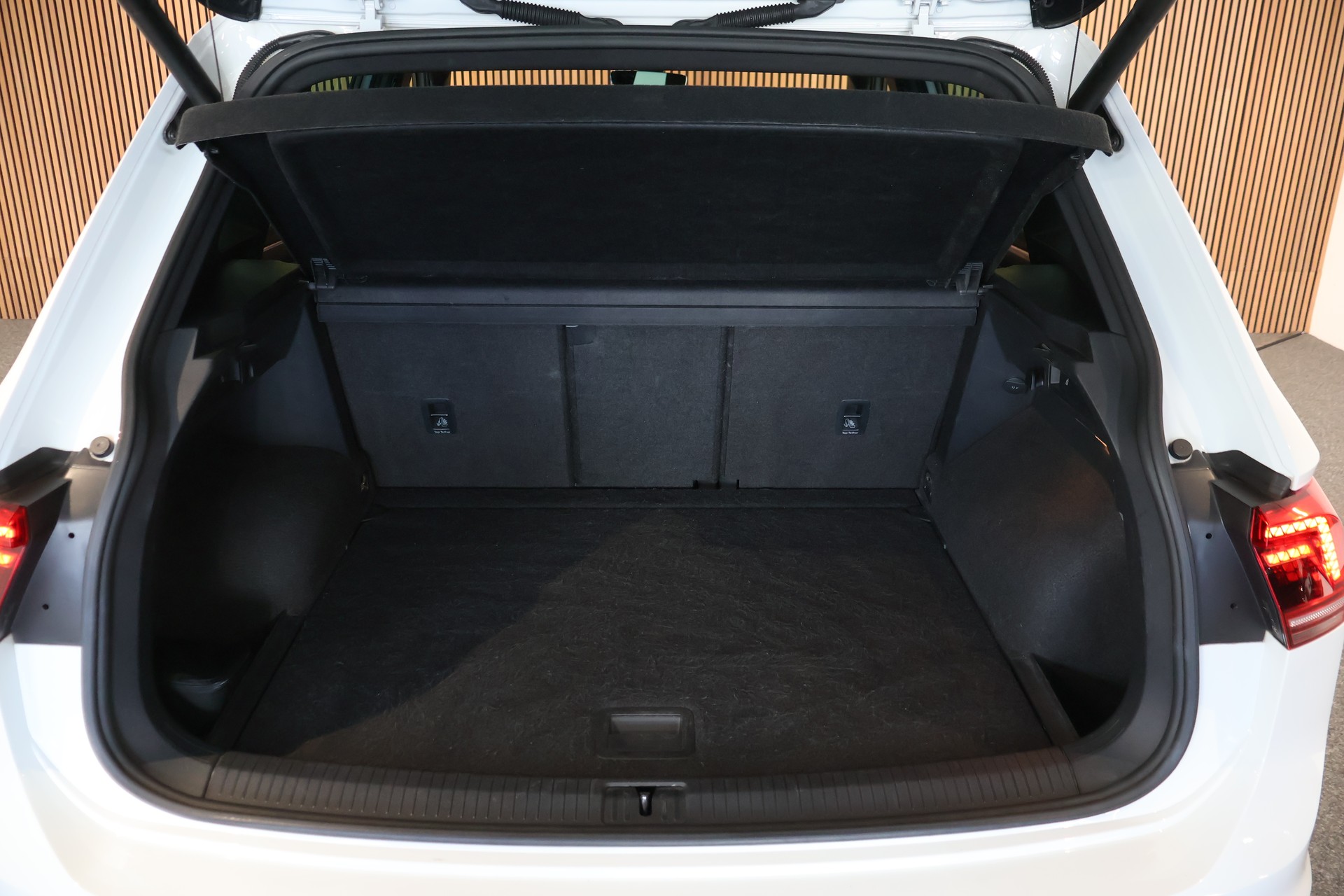 VW Tiguan 2.0TSI Highline 4Motion DSG-image-12