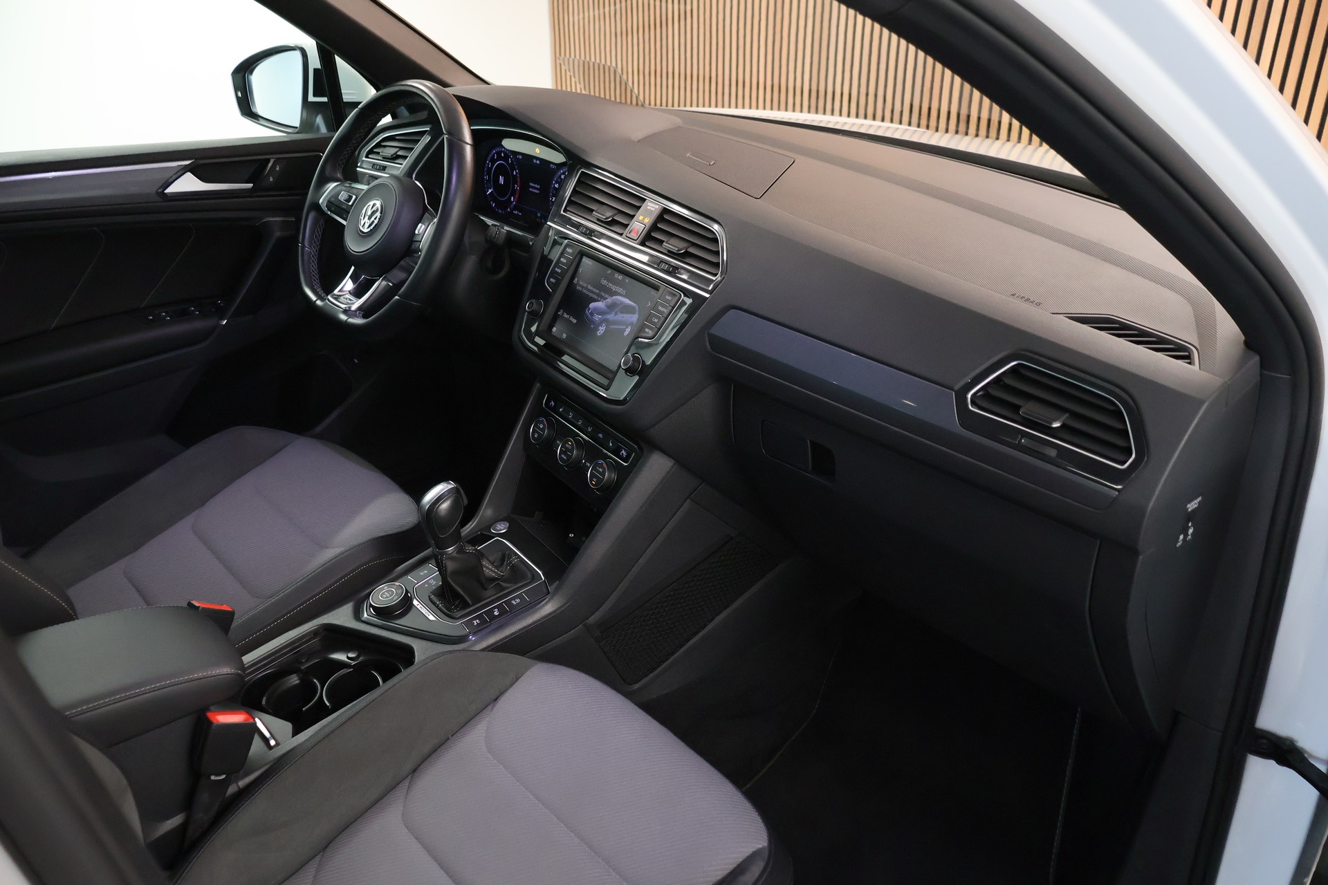 VW Tiguan 2.0TSI Highline 4Motion DSG-image-15