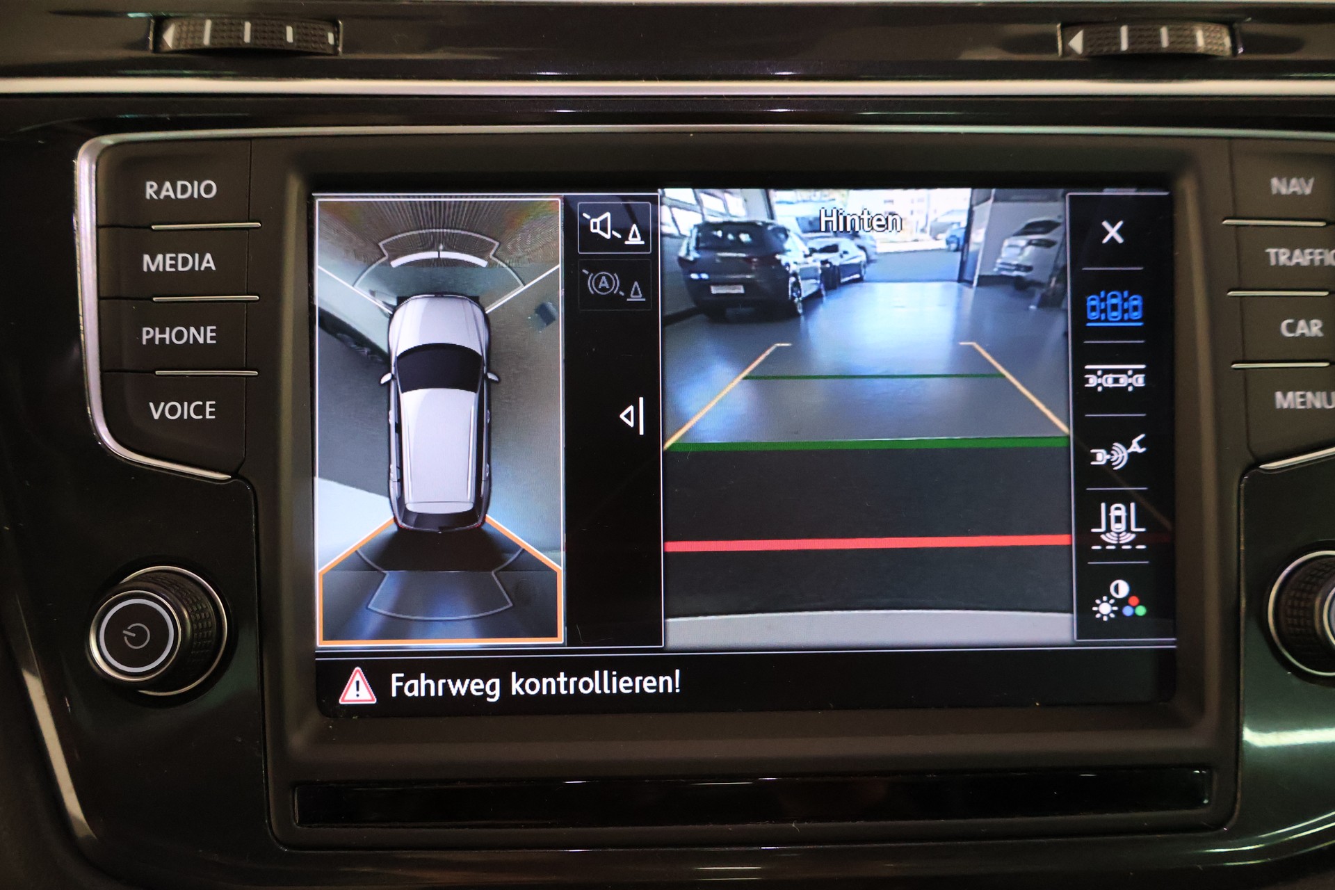 VW Tiguan 2.0TSI Highline 4Motion DSG-image-21